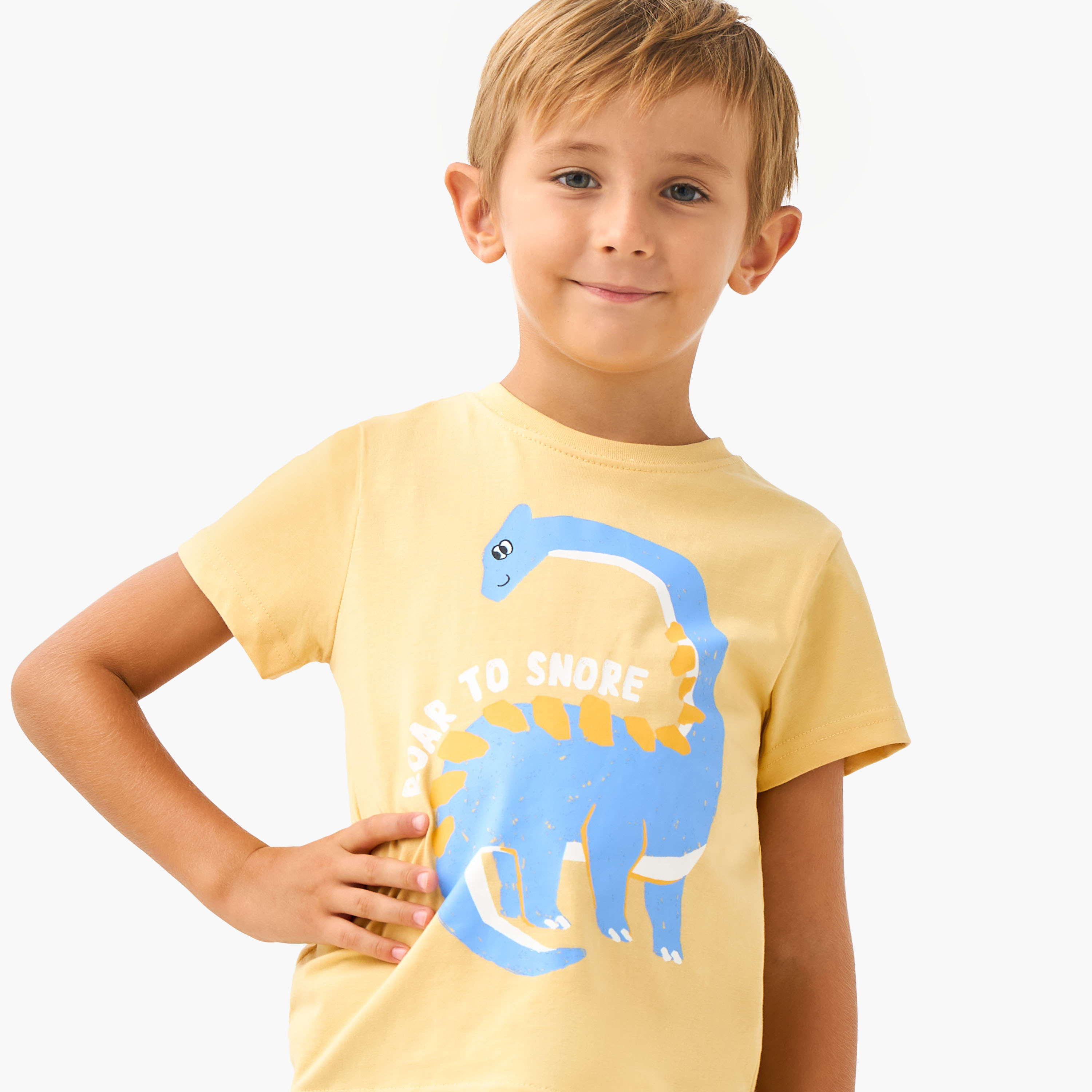 طقم تيشيرت وشورت جونيورز بطبعة ديناصورات-boys-clothing-nightwear-image-5