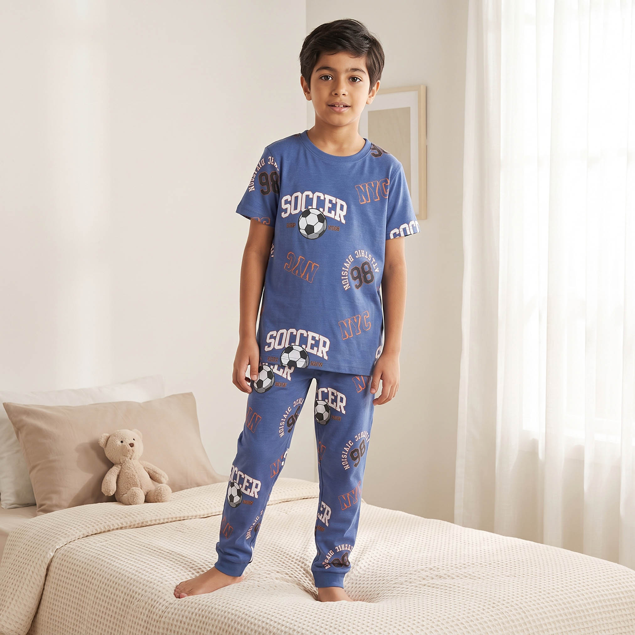 طقم 2 بيجاما قطنية بياقة مستديرة وأكمام قصيرة بطبعة كرة القدم من جونيورز-boys-clothing-nightwear-image-2