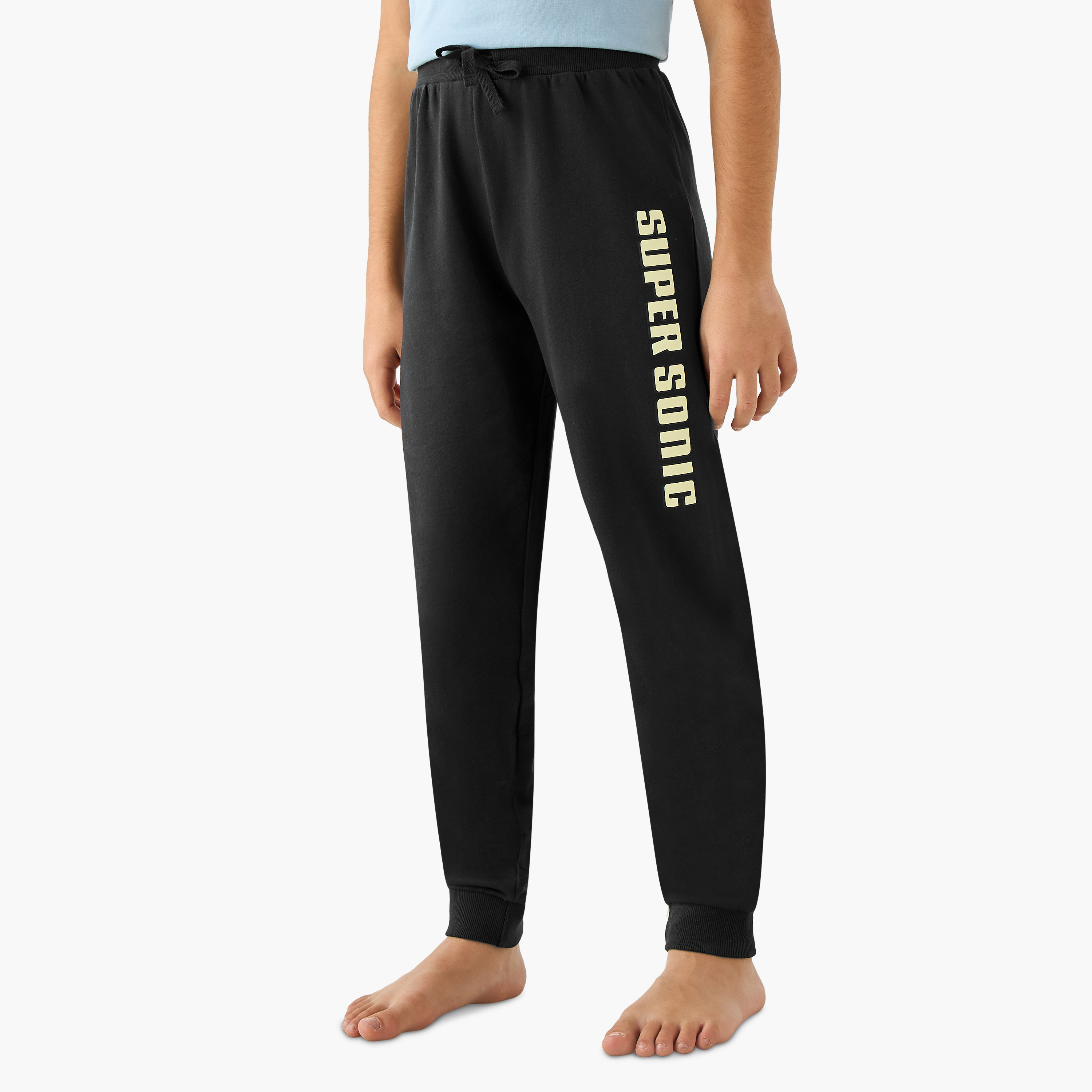 طقم بنطلون بيجاما وتيشيرت بطبعات سونيك-boys-clothing-nightwear-image-5