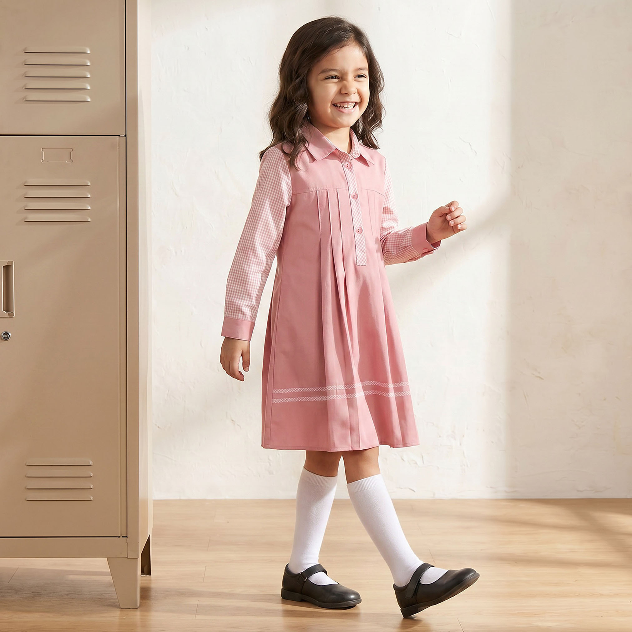 فستان مدرسي وردي بأكمام طويلة للبنات من جونيورز-girls-clothing-schoolwear-dresses-image-6