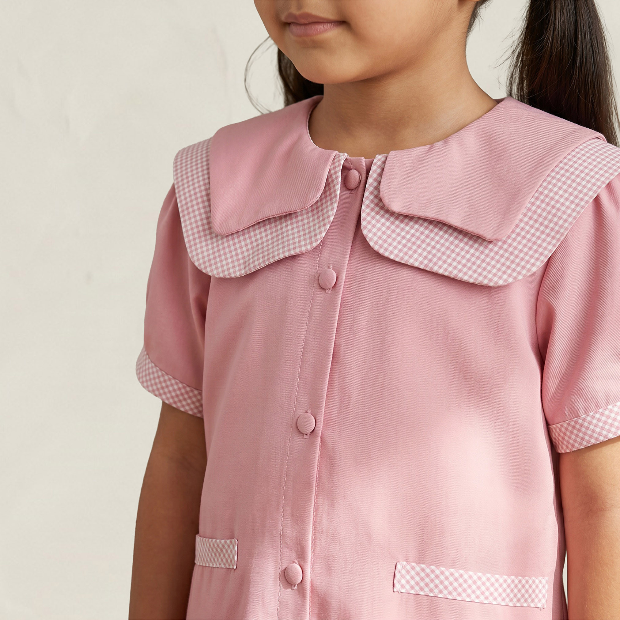 فستان مدرسة وردي بأكمام قصيرة للبنات من جونيورز-girls-clothing-schoolwear-dresses-image-5