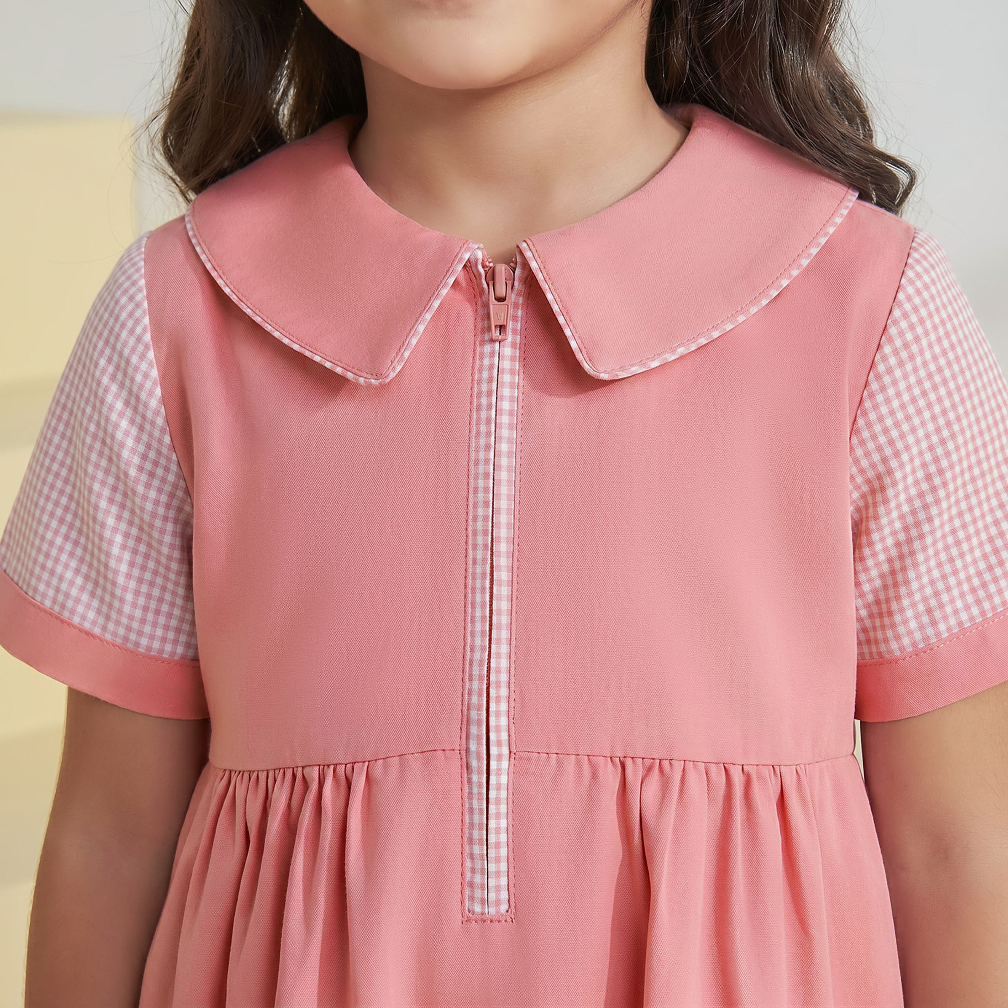 فستان مدرسي وردي بياقة بيتر بان من جونيورز - بنات-girls-clothing-schoolwear-dresses-image-5