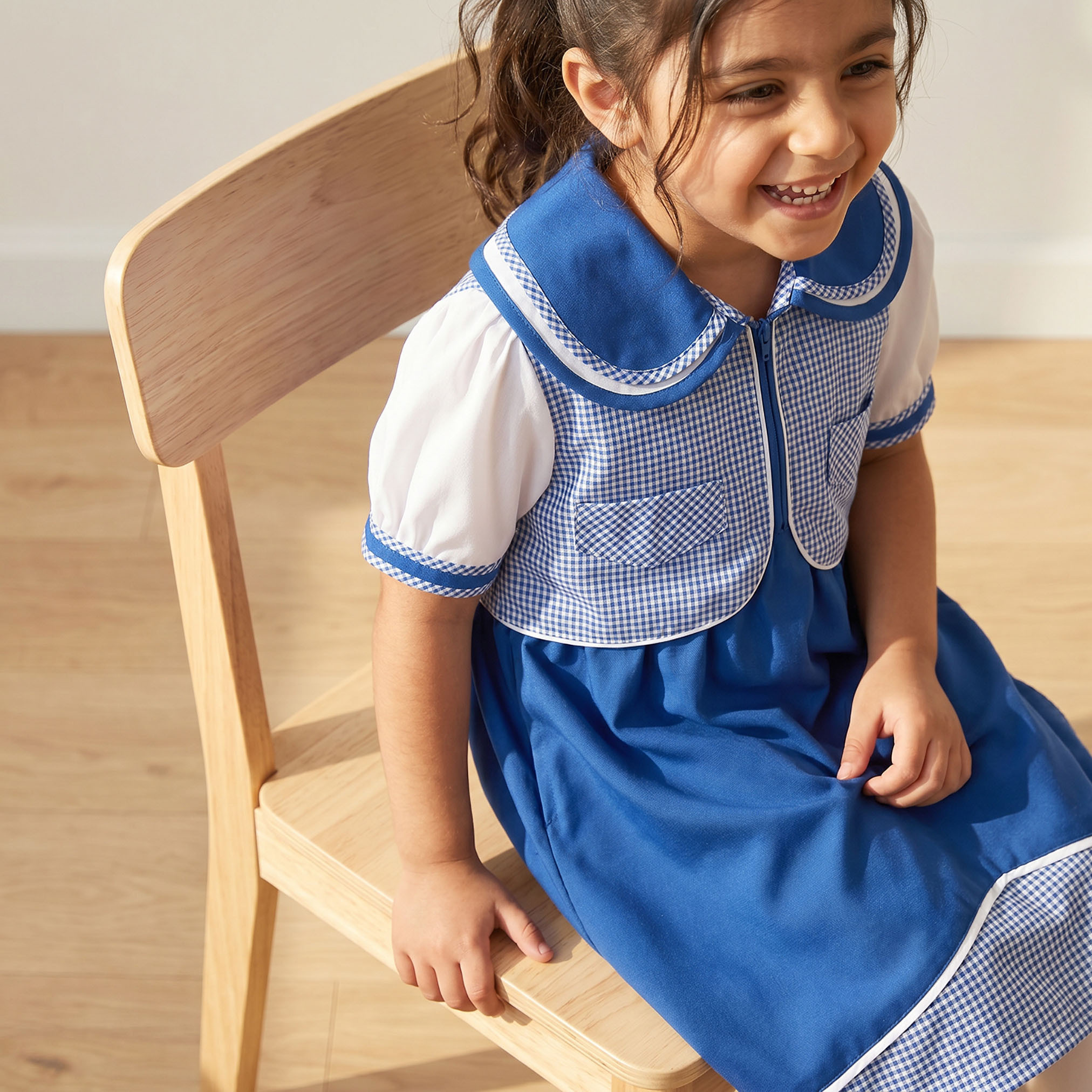 فستان مدرسي أزرق بأكمام قصيرة للبنات من جونيورز-girls-clothing-schoolwear-dresses-image-5