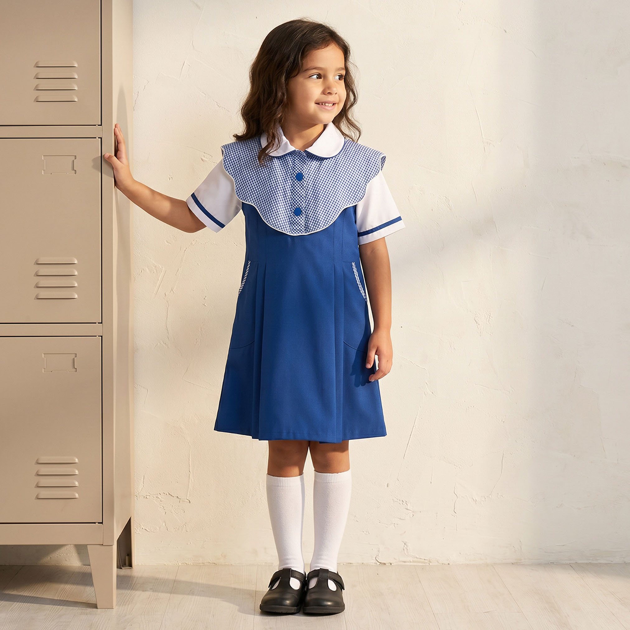 فستان مدرسة أزرق بأكمام قصيرة للبنات من جونيورز-girls-clothing-schoolwear-dresses-image-1