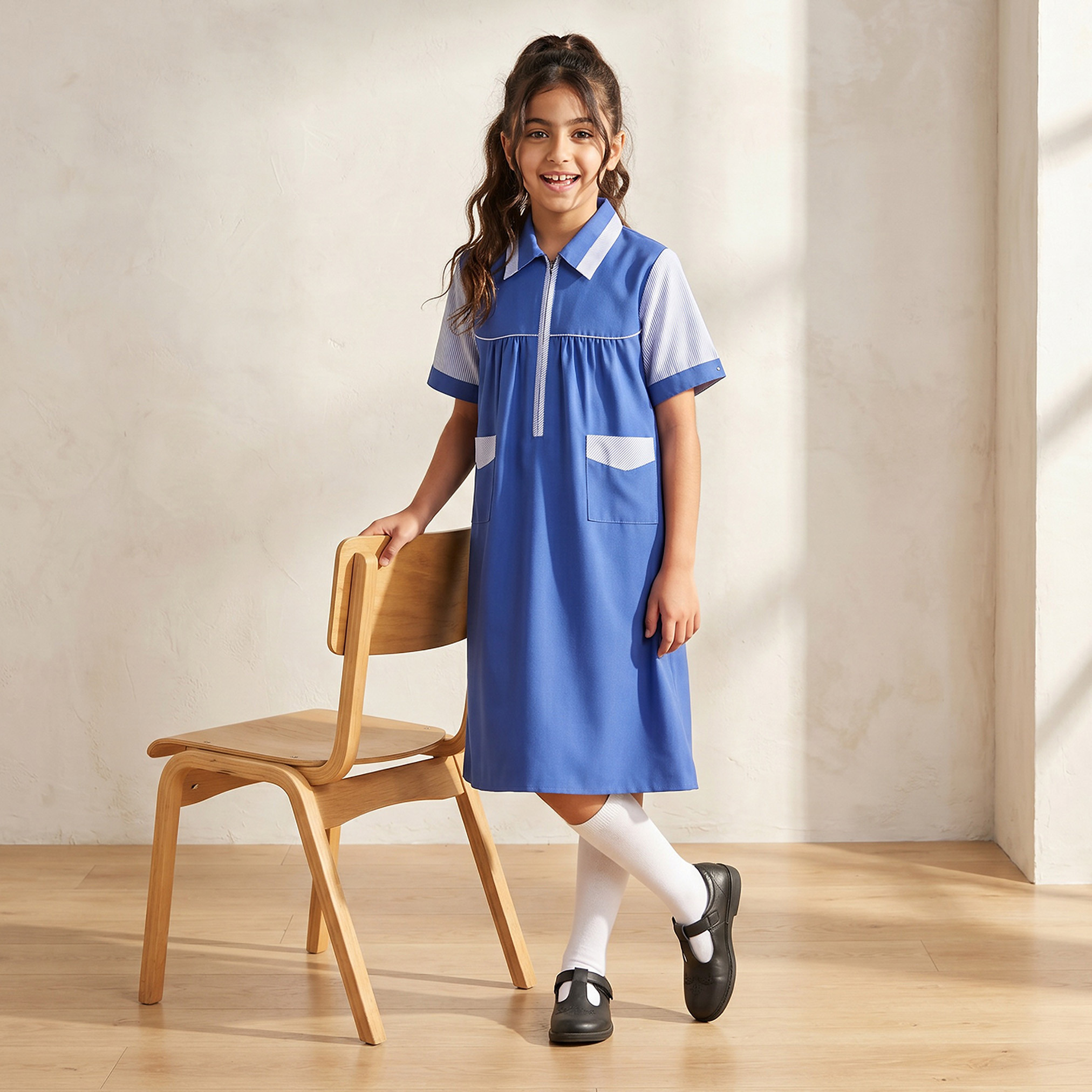 فستان مدرسي أزرق بأكمام قصيرة من جونيورز - للبنات-girls-clothing-schoolwear-dresses-image-1