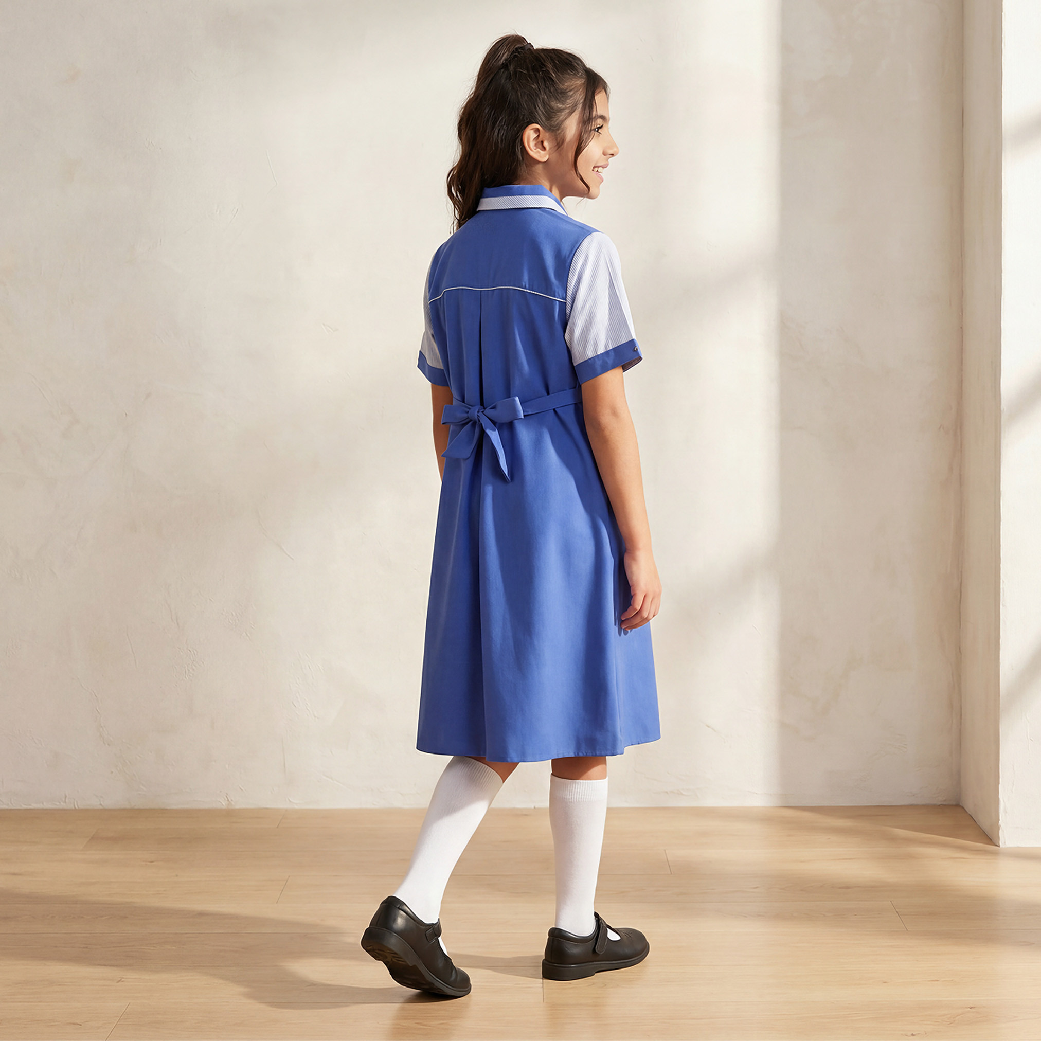 فستان مدرسي أزرق بأكمام قصيرة من جونيورز - للبنات-girls-clothing-schoolwear-dresses-image-2