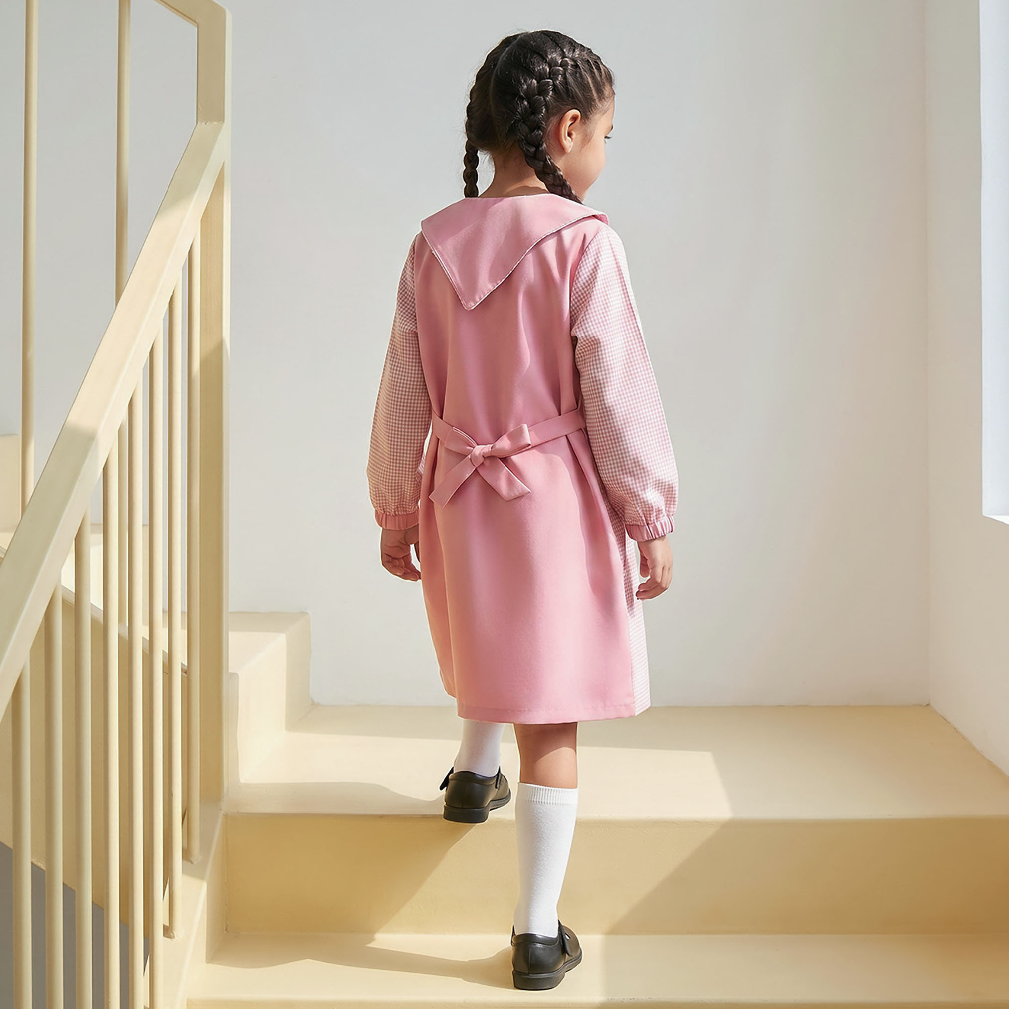 فستان مدرسي وردي إيه لاين برقبة بحار للبنات من جونيورز-girls-clothing-schoolwear-dresses-image-2