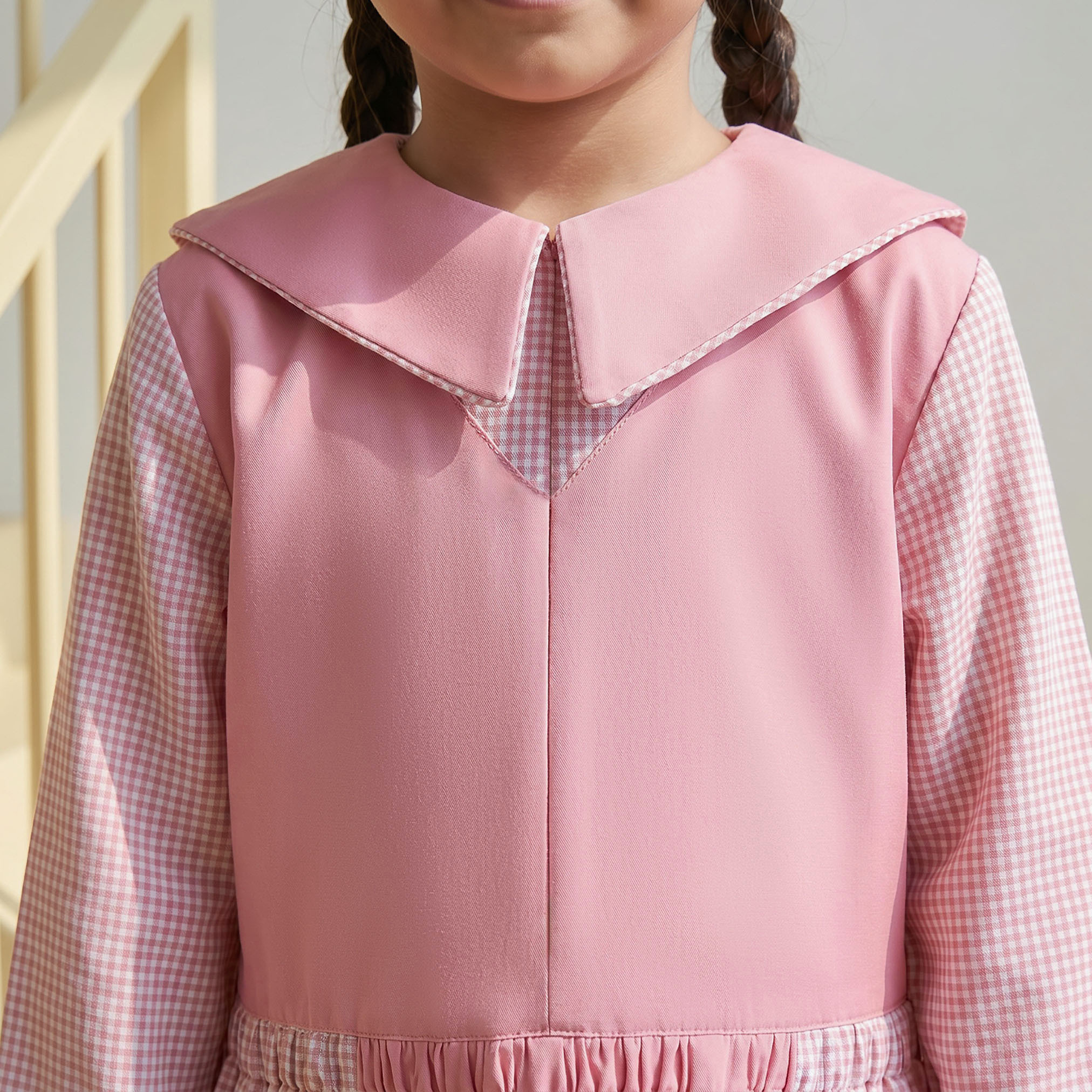 فستان مدرسي وردي إيه لاين برقبة بحار للبنات من جونيورز-girls-clothing-schoolwear-dresses-image-4