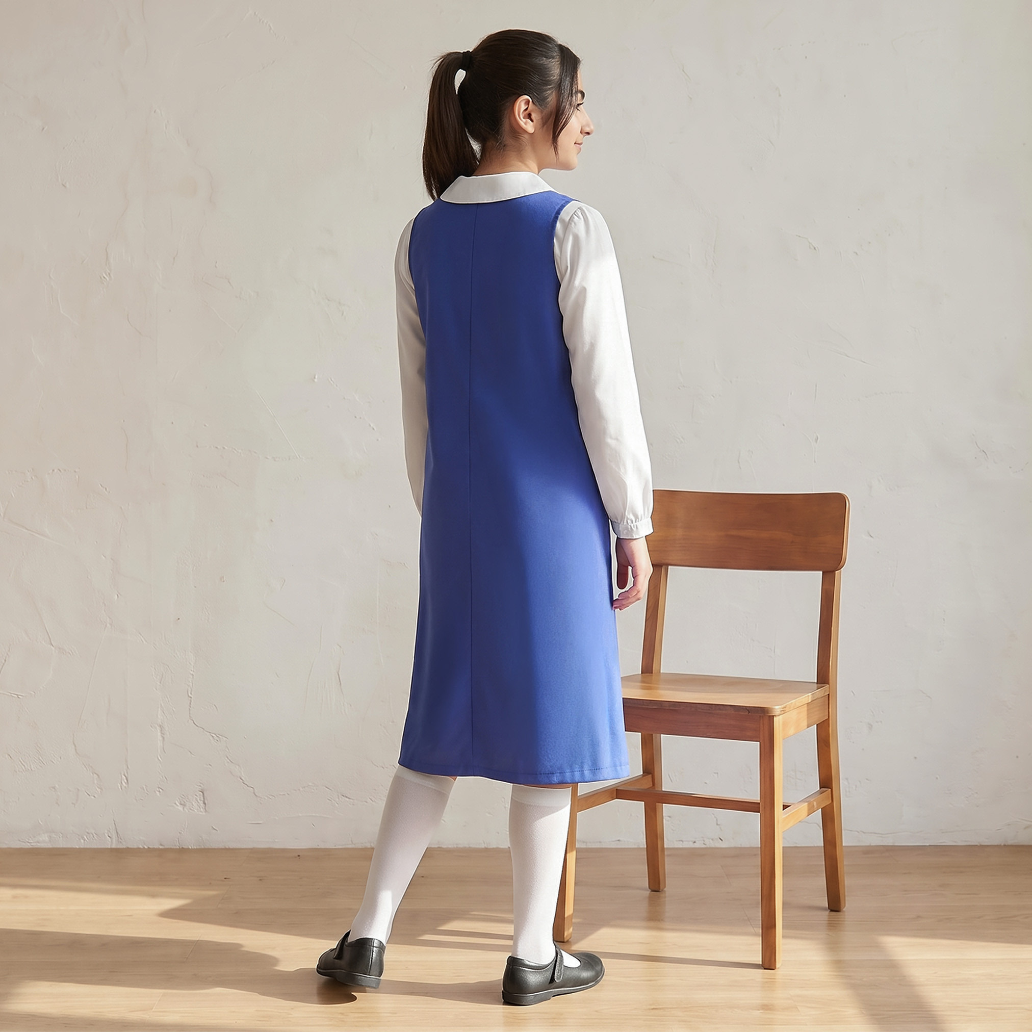 فستان مريلة مدرسي أزرق بياقة مربعة للبنات من جونيورز-girls-clothing-schoolwear-dresses-image-2