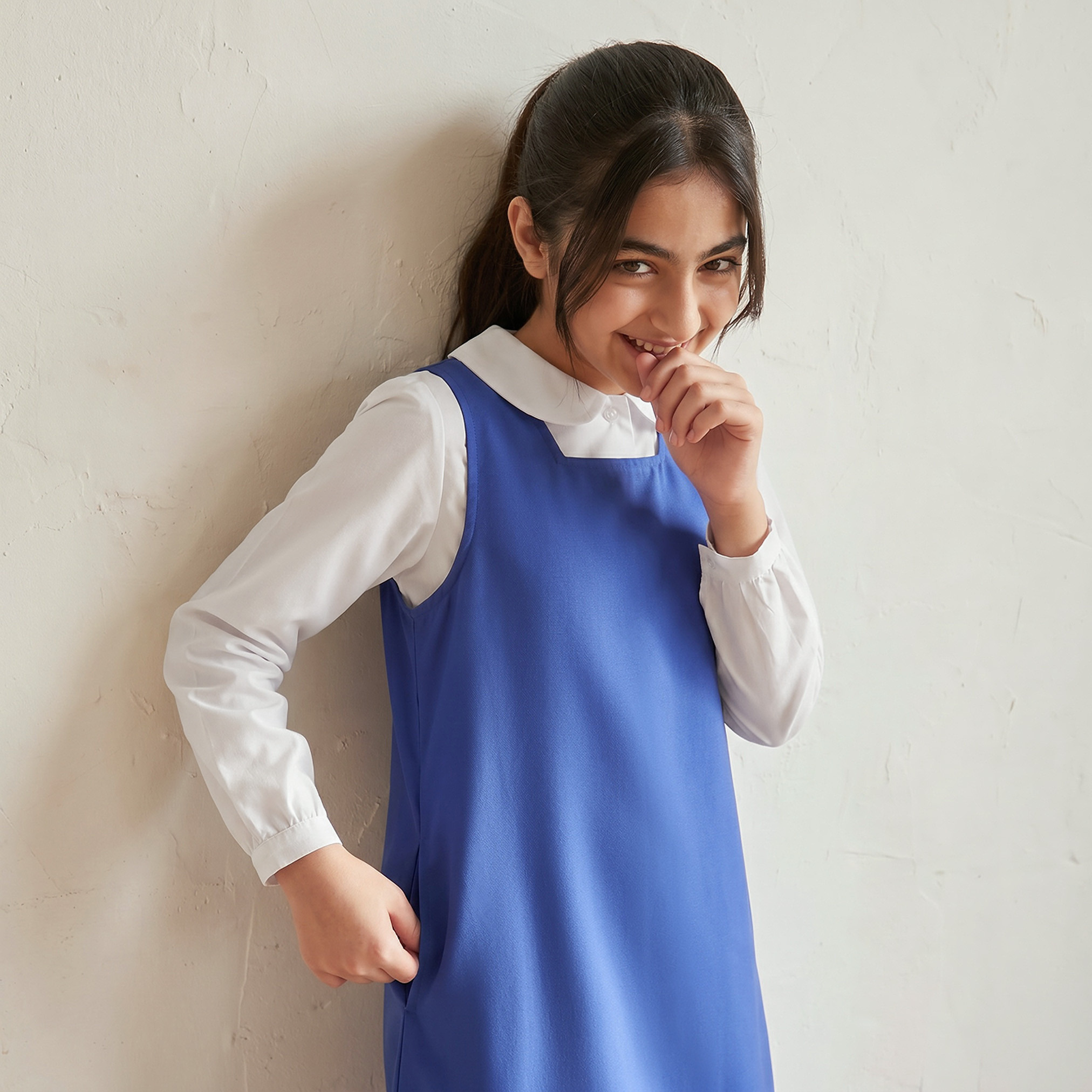فستان مريلة مدرسي أزرق بياقة مربعة للبنات من جونيورز-girls-clothing-schoolwear-dresses-image-5