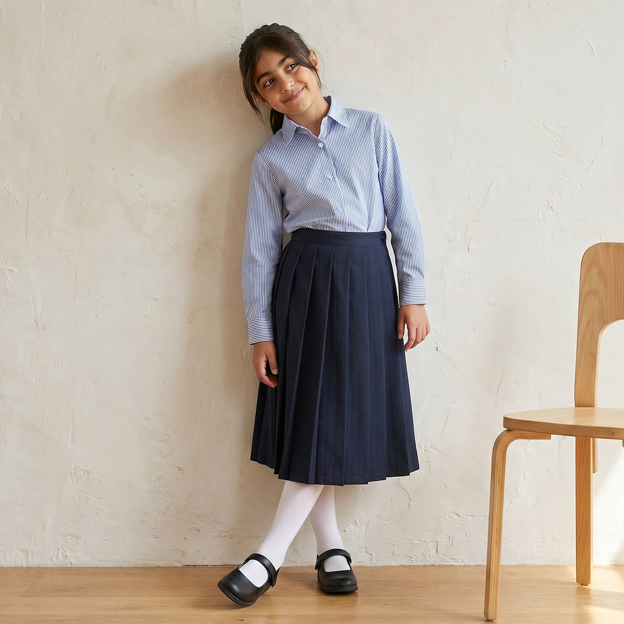 قميص مدرسي رمادي بياقة واسعة للفتيات من جونيورز-girls-clothing-blousesandshirts-image-27