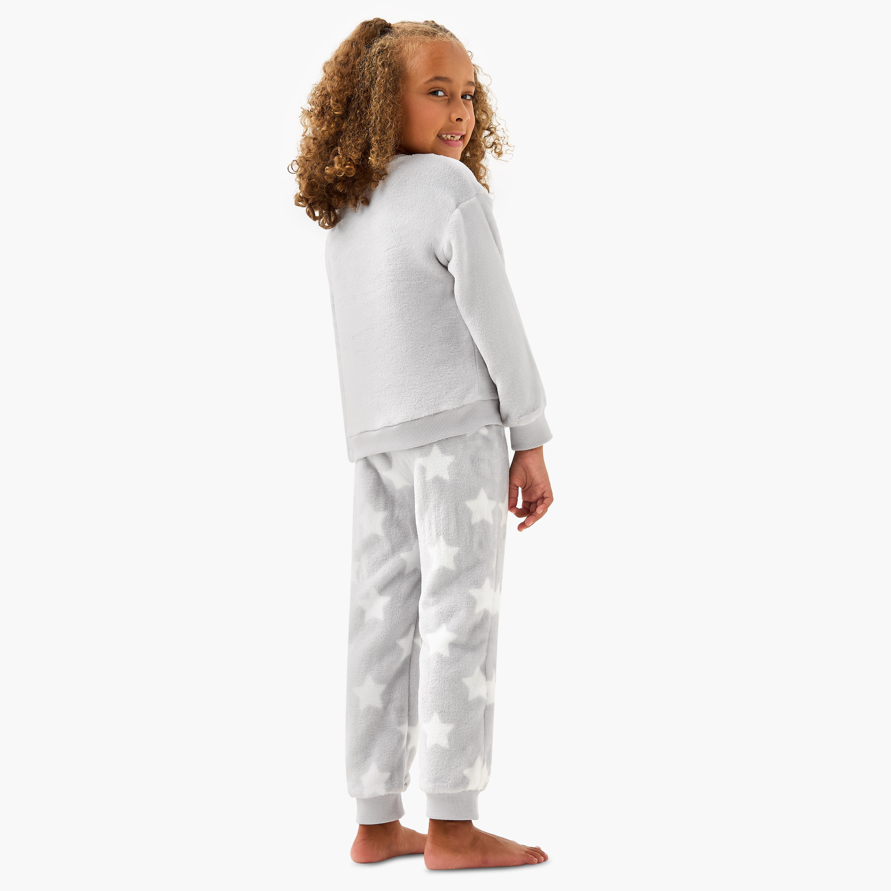 طقم بنطلون بيجاما وتيشيرت بزخارف قمر ونجمة من جونيورز-baby-girls-clothing-winterwear-pyjamasets-image-4