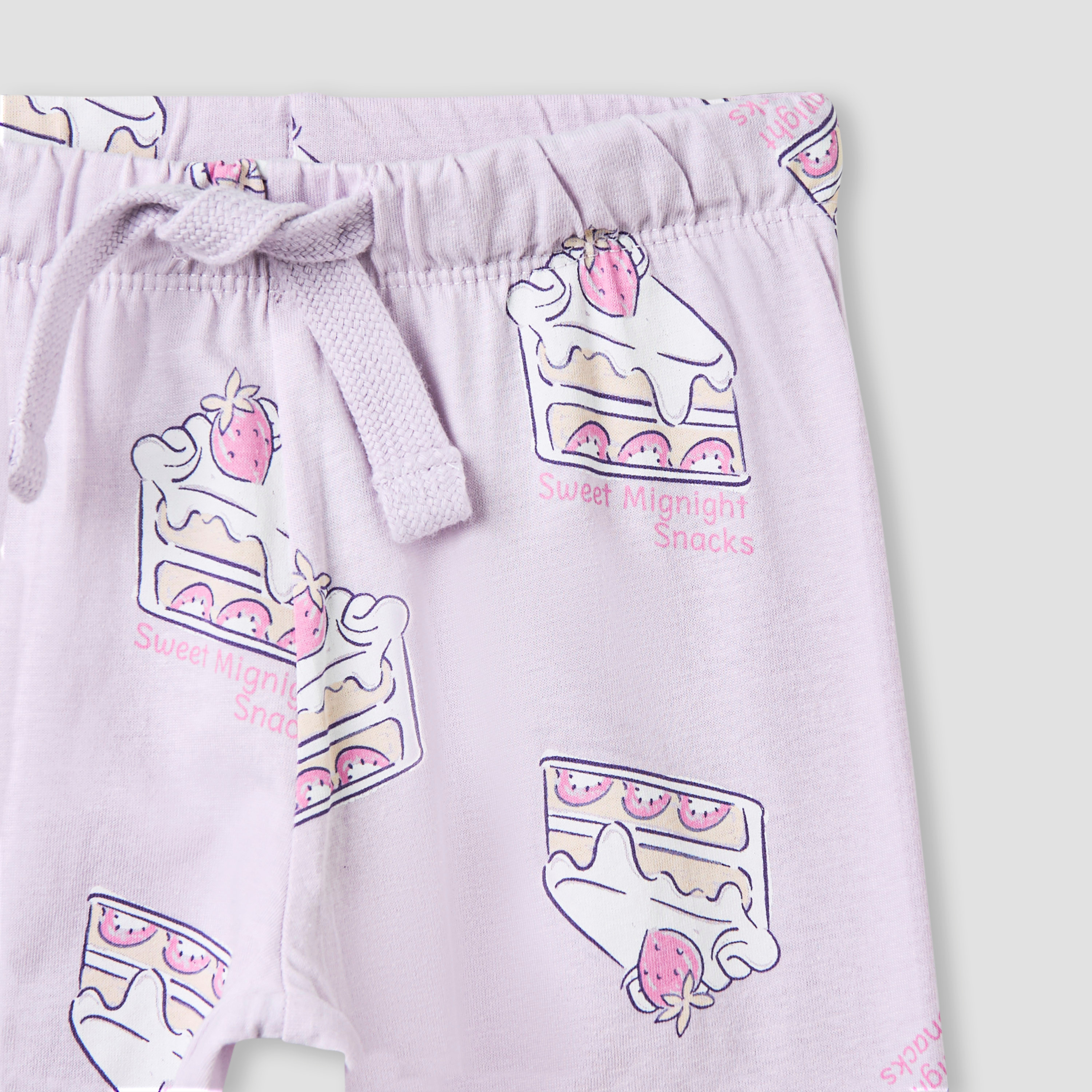 طقم بنطلون بيجاما وتيشيرت بطبعات من جونيورز-promo_babyshop_Buy2for69_UAE130126-image-6