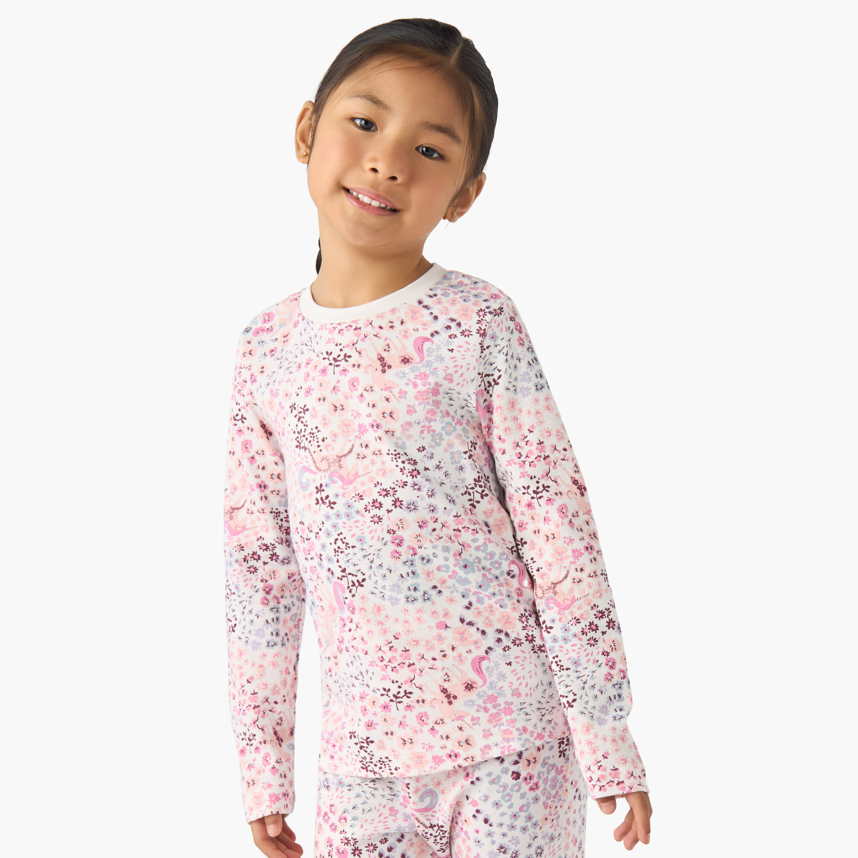 طقم بيجاما قطن بياقة ضيقة وأكمام طويلة وطبعات زهرية من جونيورز-baby-girls-clothing-winterwear-pyjamasets-image-2