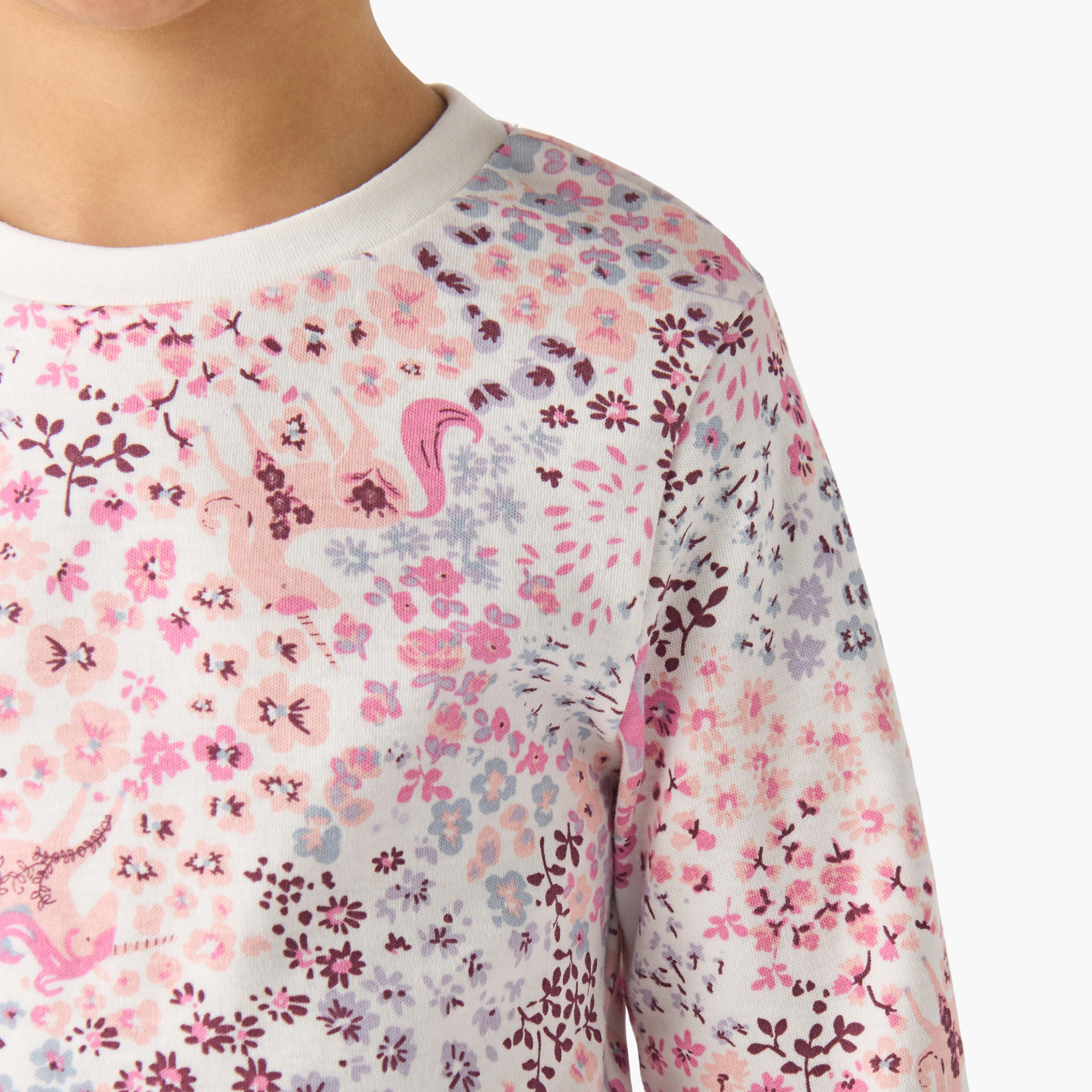 طقم بيجاما قطن بياقة ضيقة وأكمام طويلة وطبعات زهرية من جونيورز-baby-girls-clothing-winterwear-pyjamasets-image-6