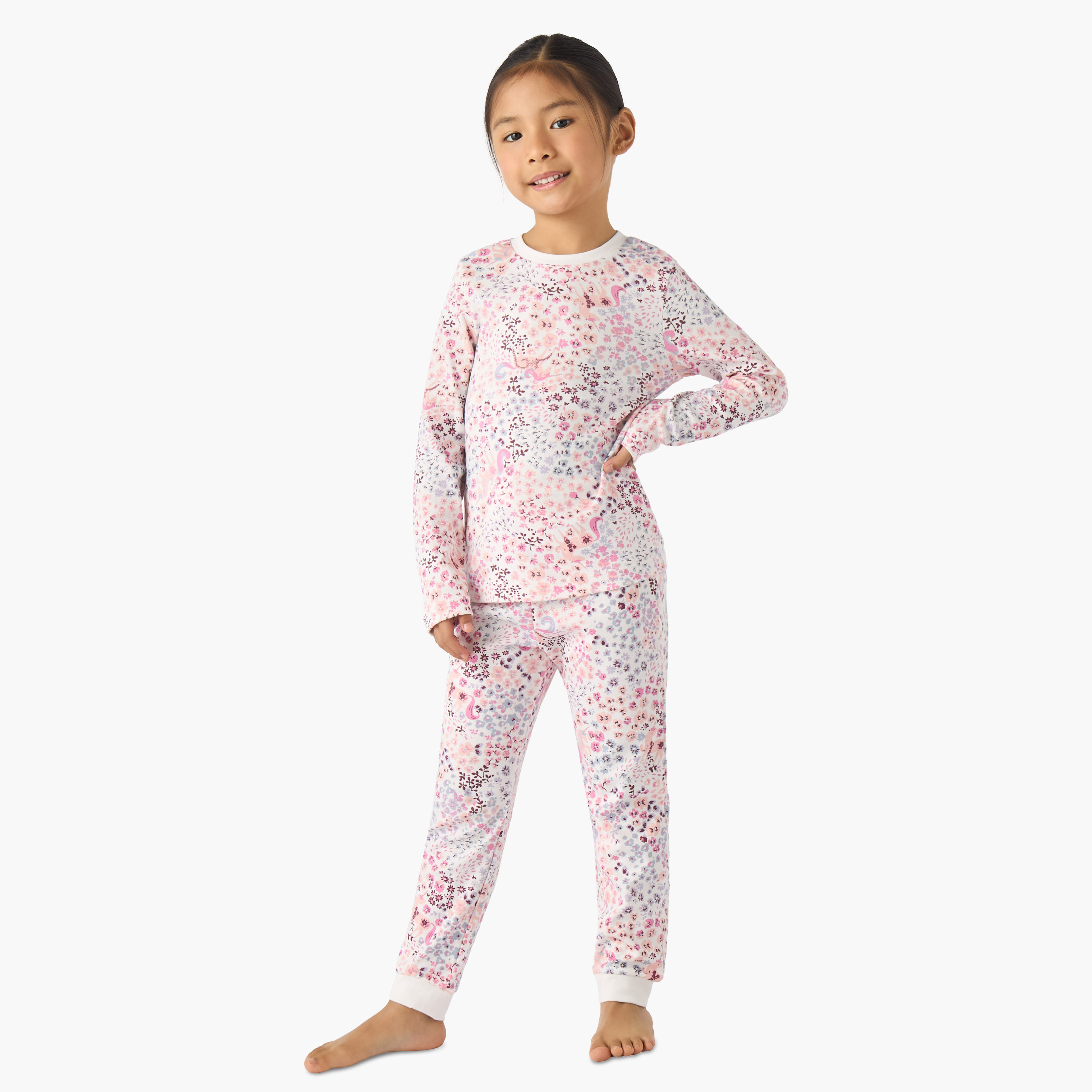 طقم بيجاما قطن بياقة ضيقة وأكمام طويلة وطبعات زهرية من جونيورز-baby-girls-clothing-winterwear-pyjamasets-image-7