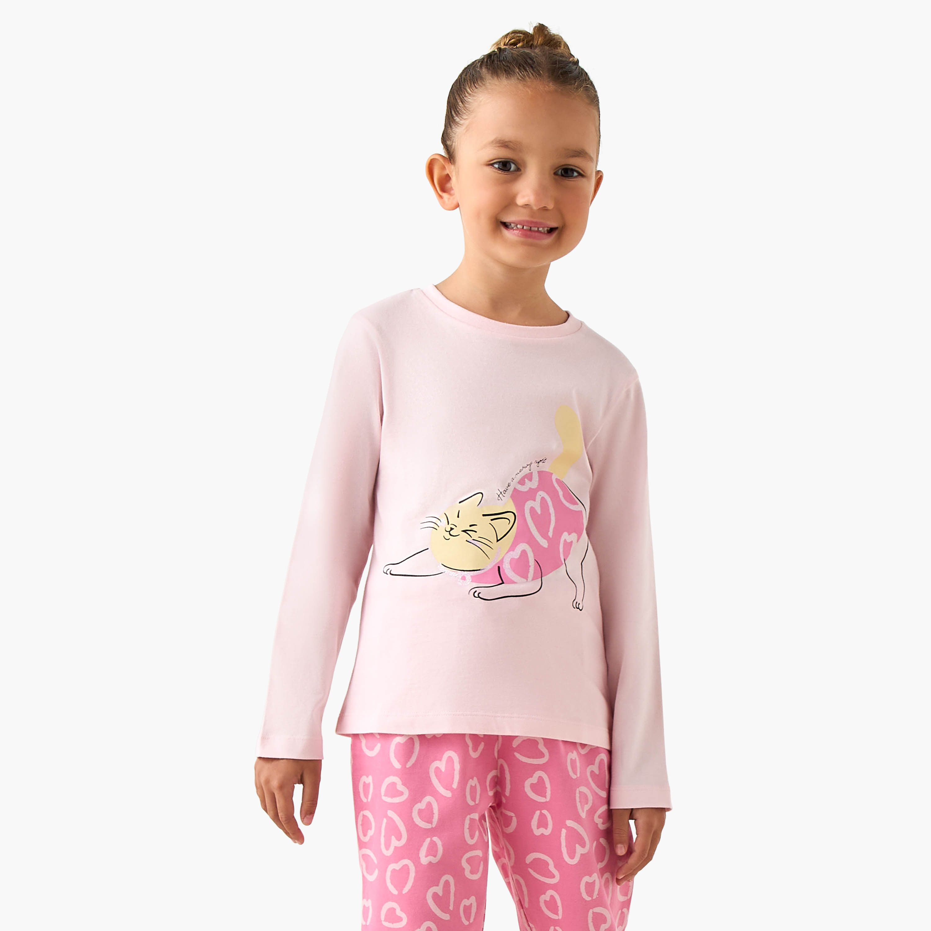 Juniors Cotton Crew Neck Long Sleeves Pyjama Set with Heart Cat Print-baby-girls-clothing-winterwear-pyjamasets-image-2