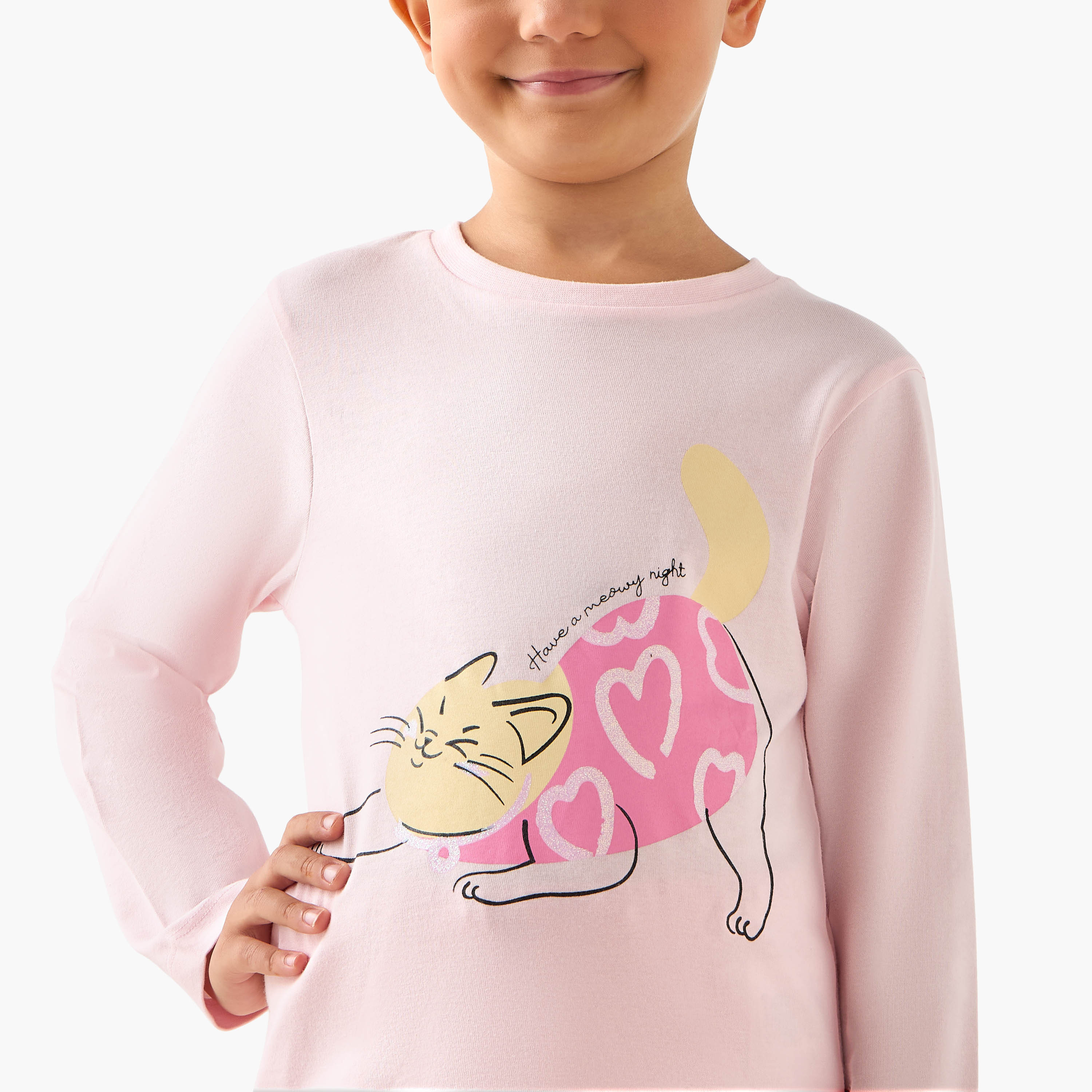 Juniors Cotton Crew Neck Long Sleeves Pyjama Set with Heart Cat Print-baby-girls-clothing-winterwear-pyjamasets-image-5