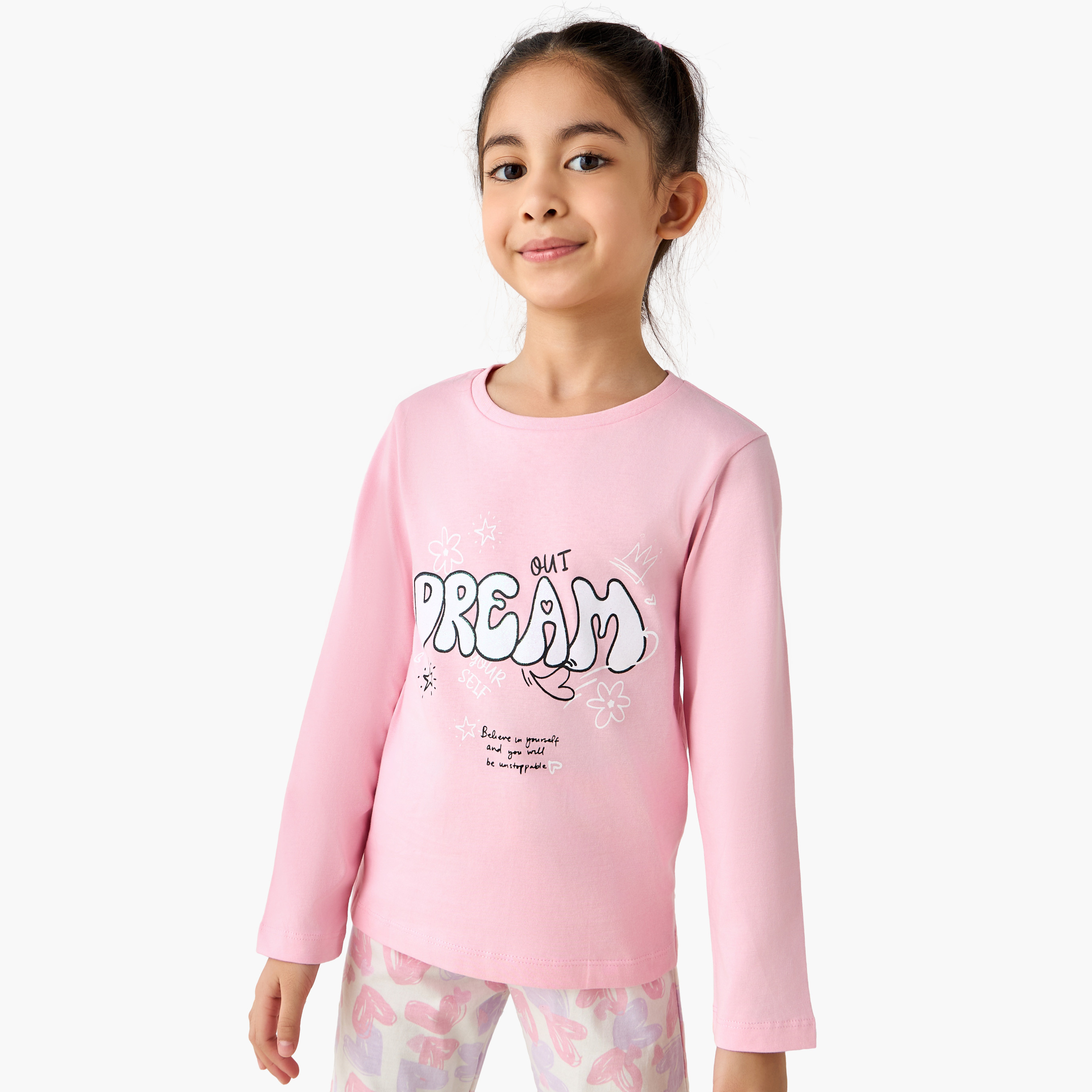Juniors Cotton Crew Neck Long Sleeves Pyjama Set with Heart Print-baby-girls-clothing-winterwear-pyjamasets-image-2