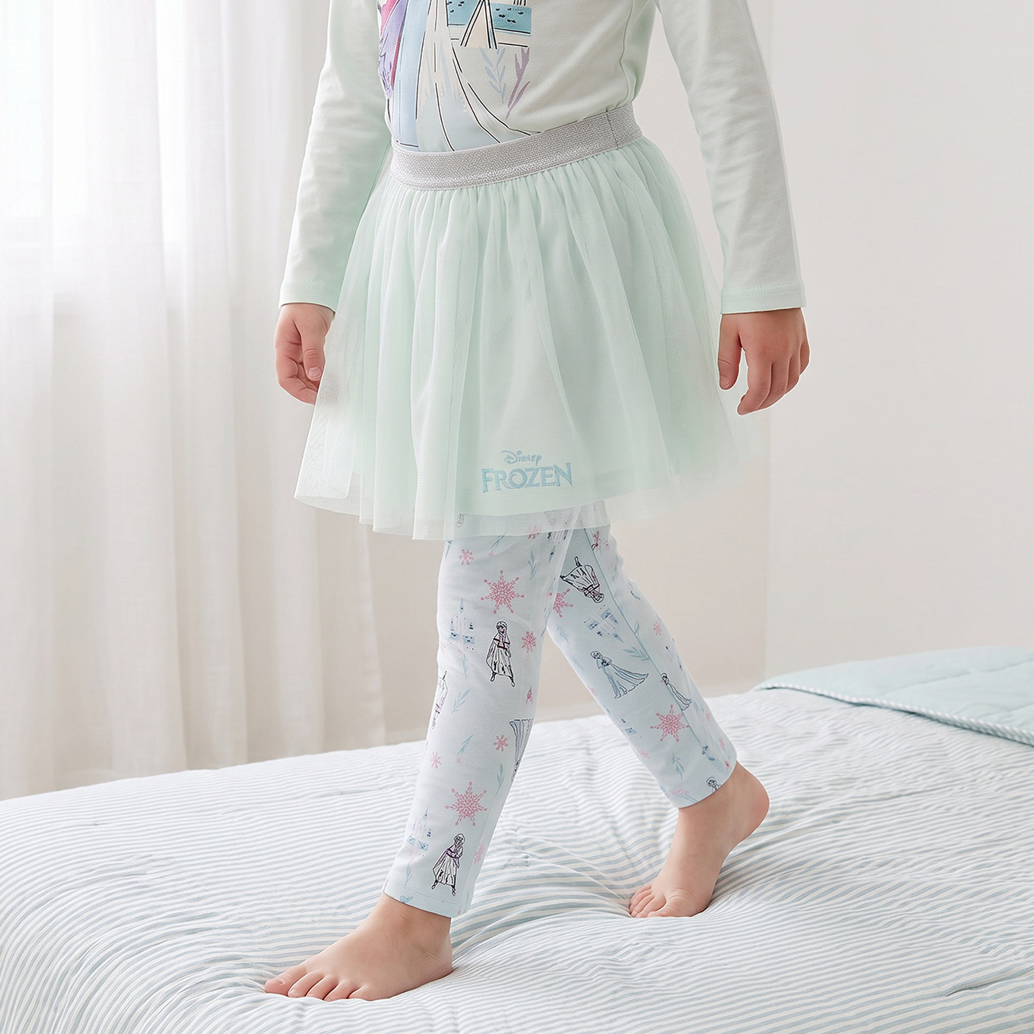 Set of 3 Disney Cotton Crew Neck Long Sleeves Pyjama Set with Frozen Print-girls-clothing-nightwear-image-3