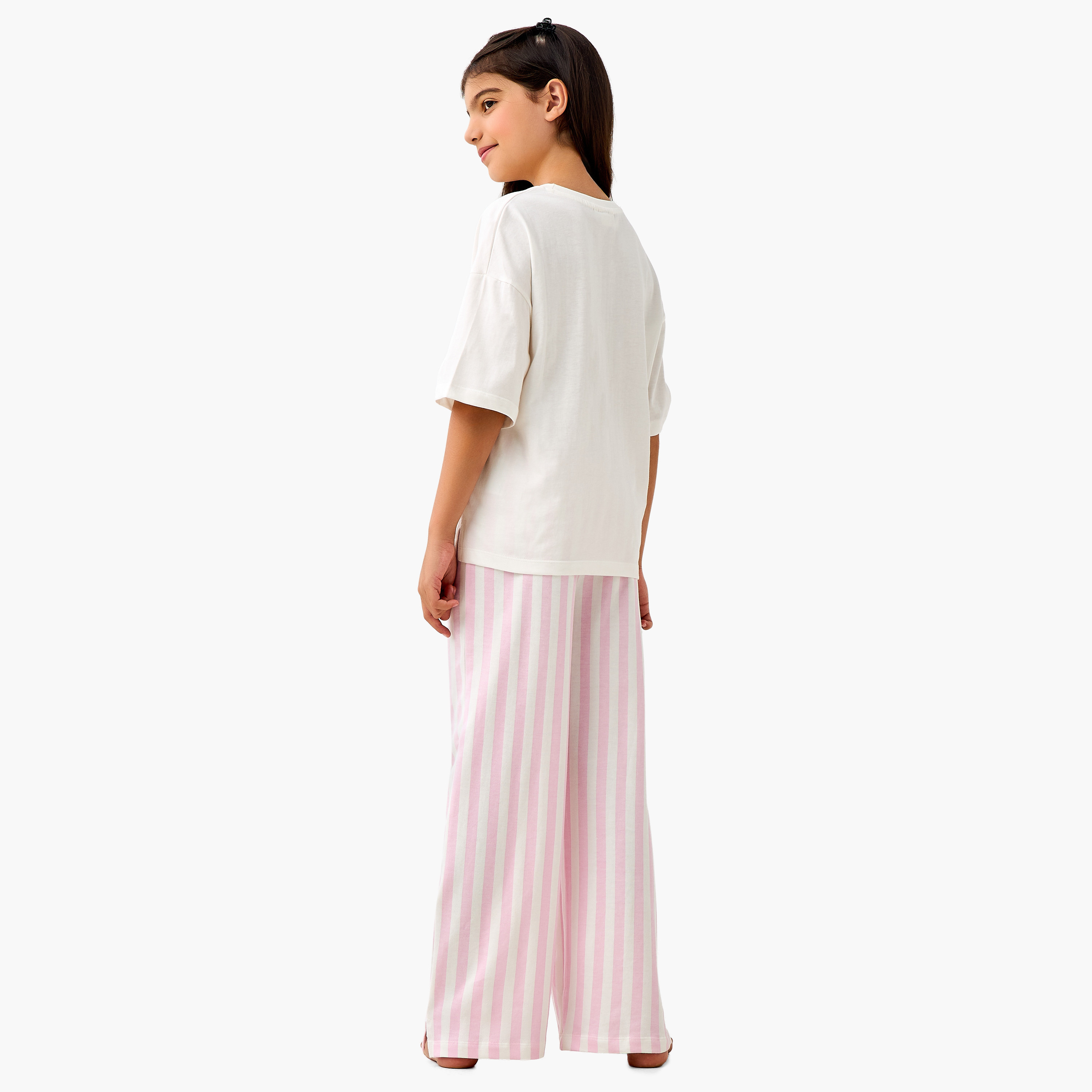 طقم بنطلون بيجاما وتيشيرت بزخارف فيونكة من جونيورز-girls-clothing-nightwear-image-4