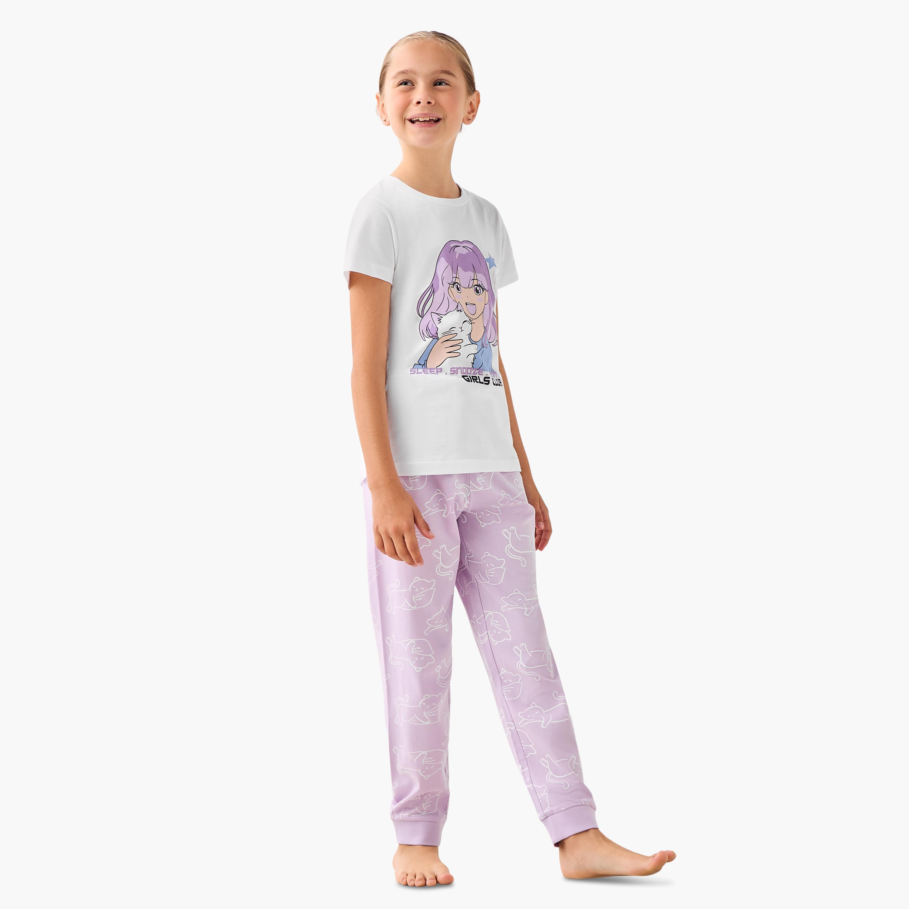 طقم بيجاما قطنية بياقة مستديرة وأكمام قصيرة وطبعات جرافيك من جونيورز – 3 قطع-girls-clothing-nightwear-image-5