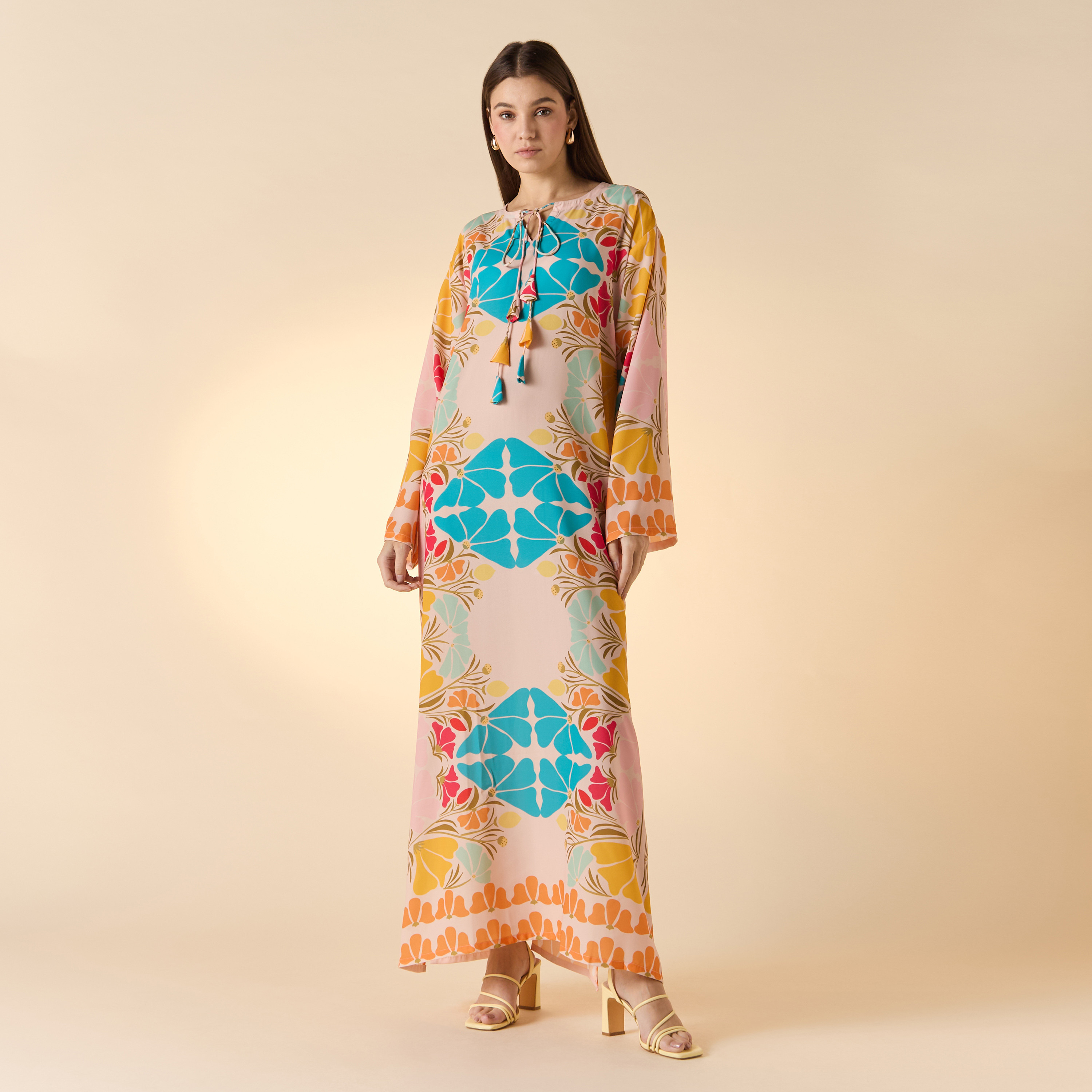 فستان بأكمام طويلة وتفاصيل أربطة وطبعات من فيور-women-clothing-dresses-image-3