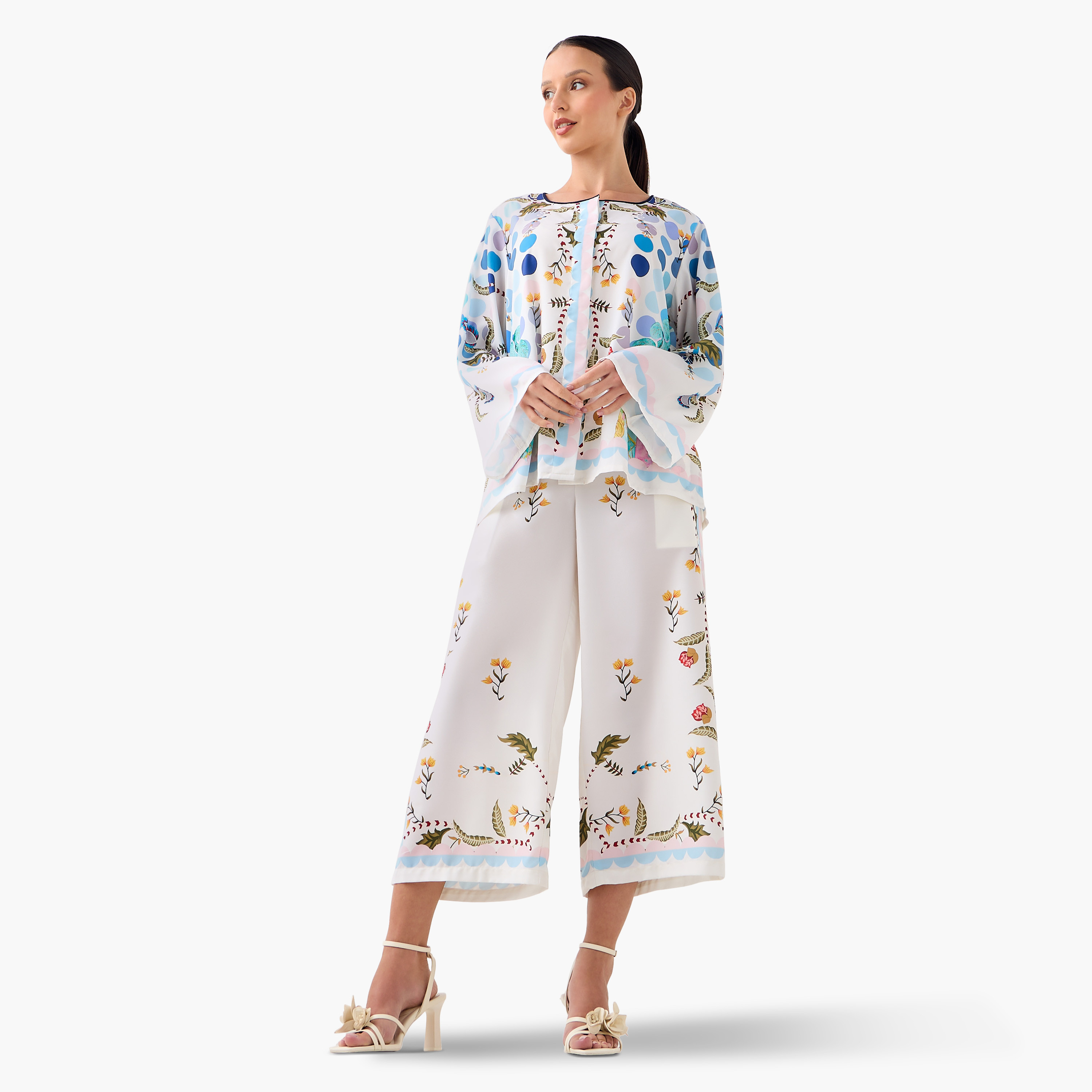 طقم بلوزة مع بنطلون قصير بطبعات من فيور-women-clothing-coordsets-image-1