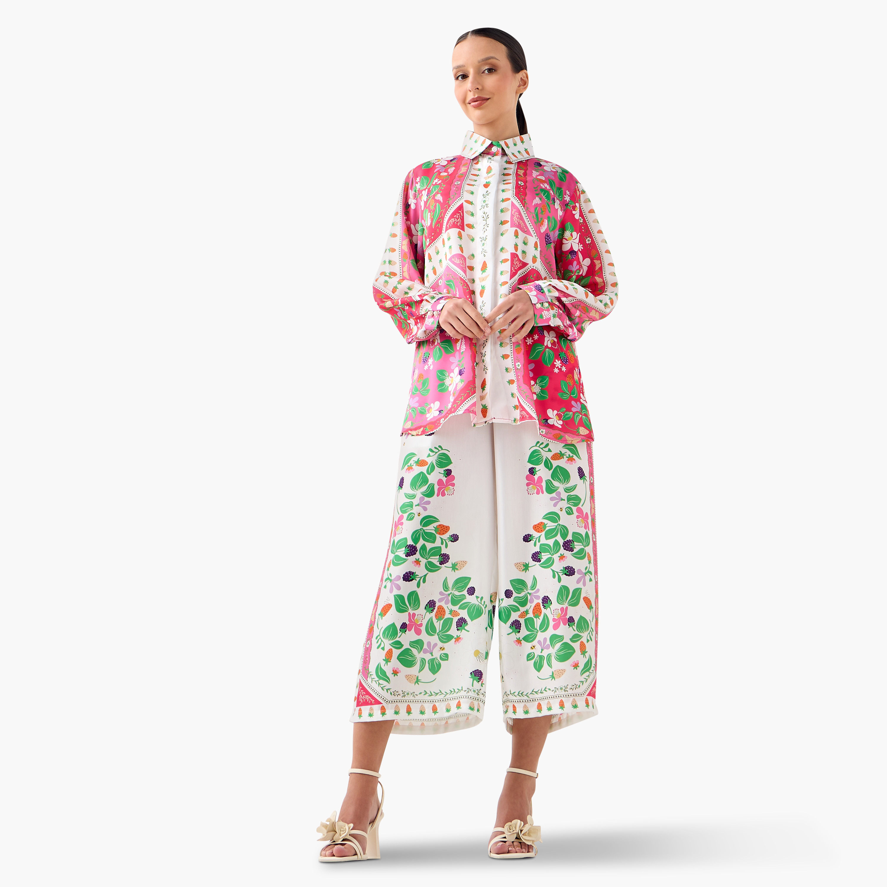 طقم قميص مع بنطلون قصير بطبعات من فيور-women-clothing-coordsets-image-1