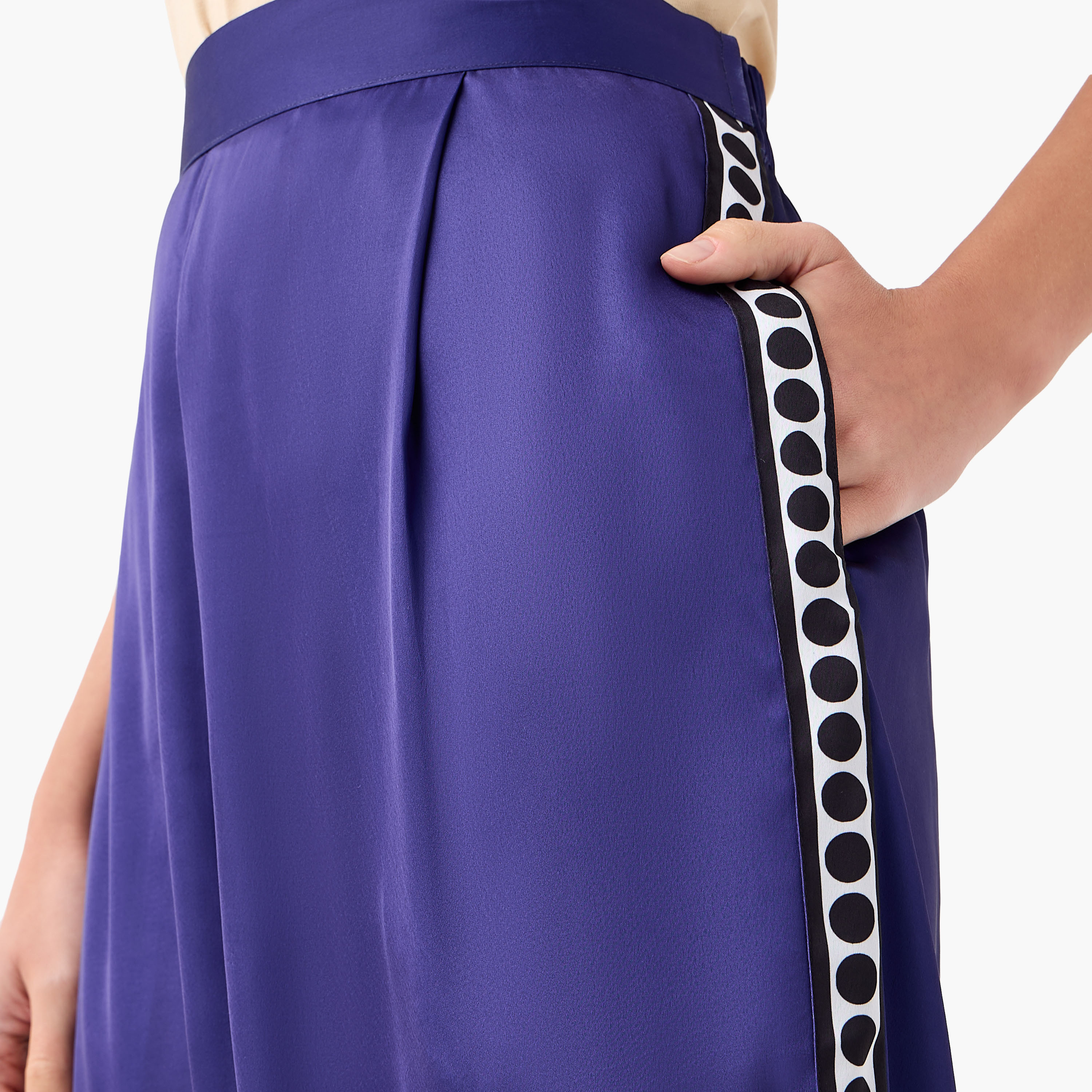 طقم بلوزة بياقة ماندارين وطبعات زهرية مع بنطلون قصير من فيور-women-clothing-coordsets-image-6