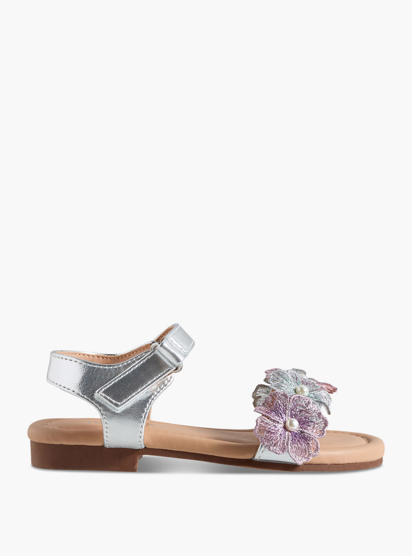 صندل مزين بالزهور بشريط إغلاق لاصق للبنات من جونيورز-girls-shoes-sandals-image-2