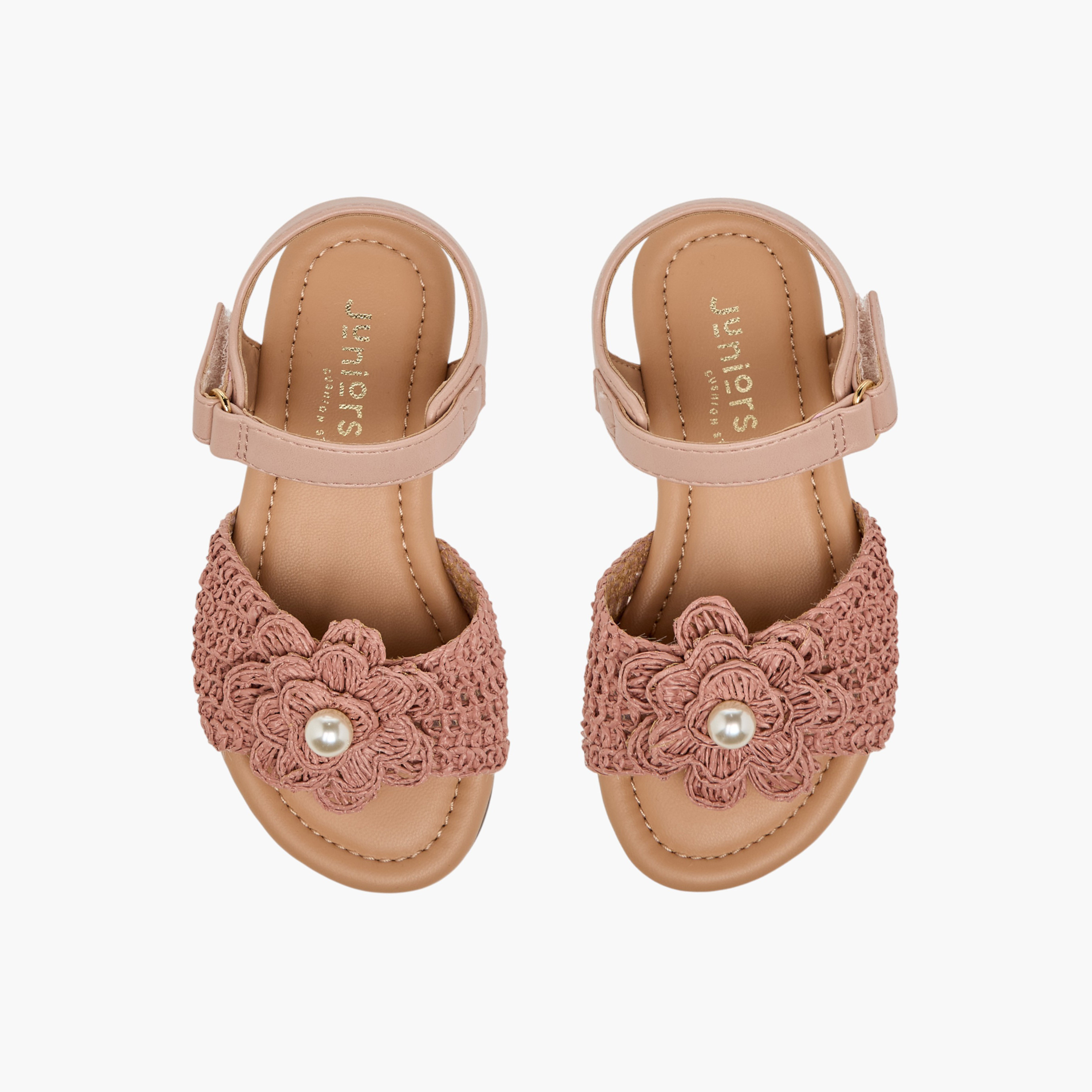 صندل بتفاصيل كروشيه مزين باللؤلؤ للبنات من جونيورز-girls-shoes-sandals-image-1