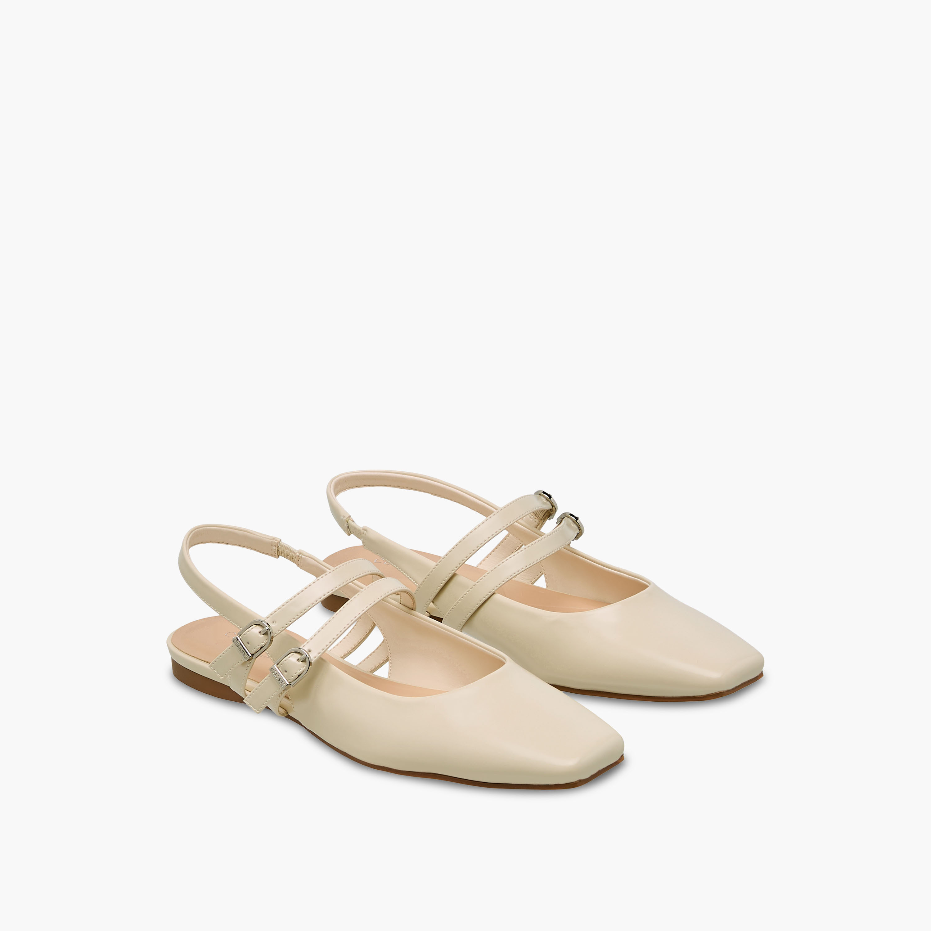 صندل بأحزمة وإبزيم للنساء من سيليست-women-shoes-flats-sandals-image-1
