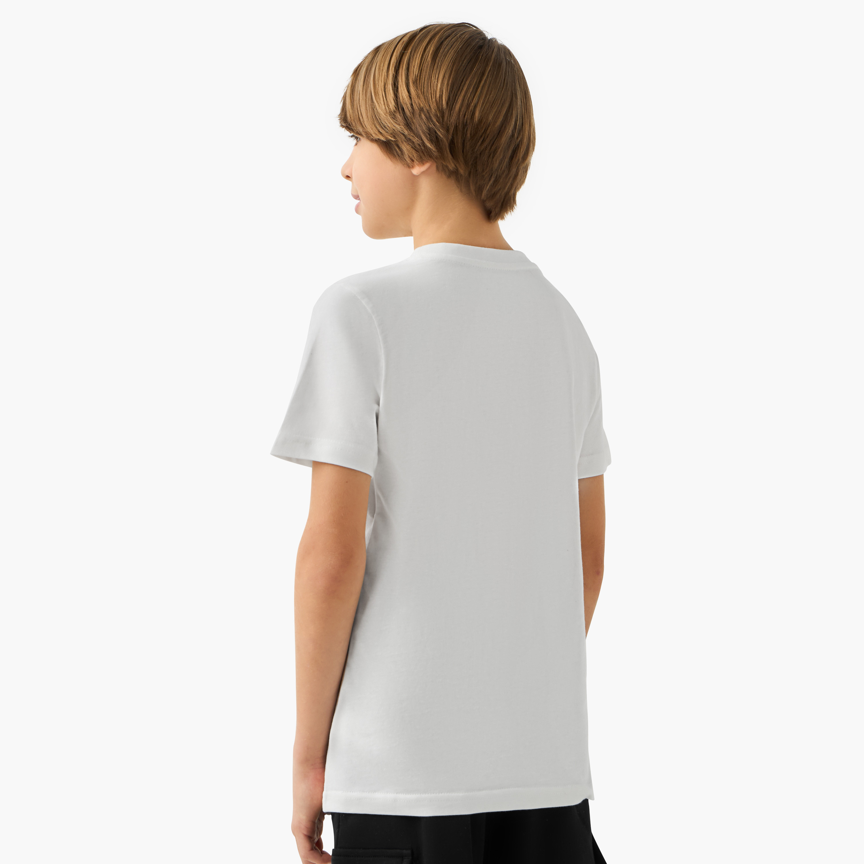 تيشيرت بياقة ضيقة وأكمام قصيرة وطبعات من جونيورز-boys-clothing-tshirtsandpolos-image-3