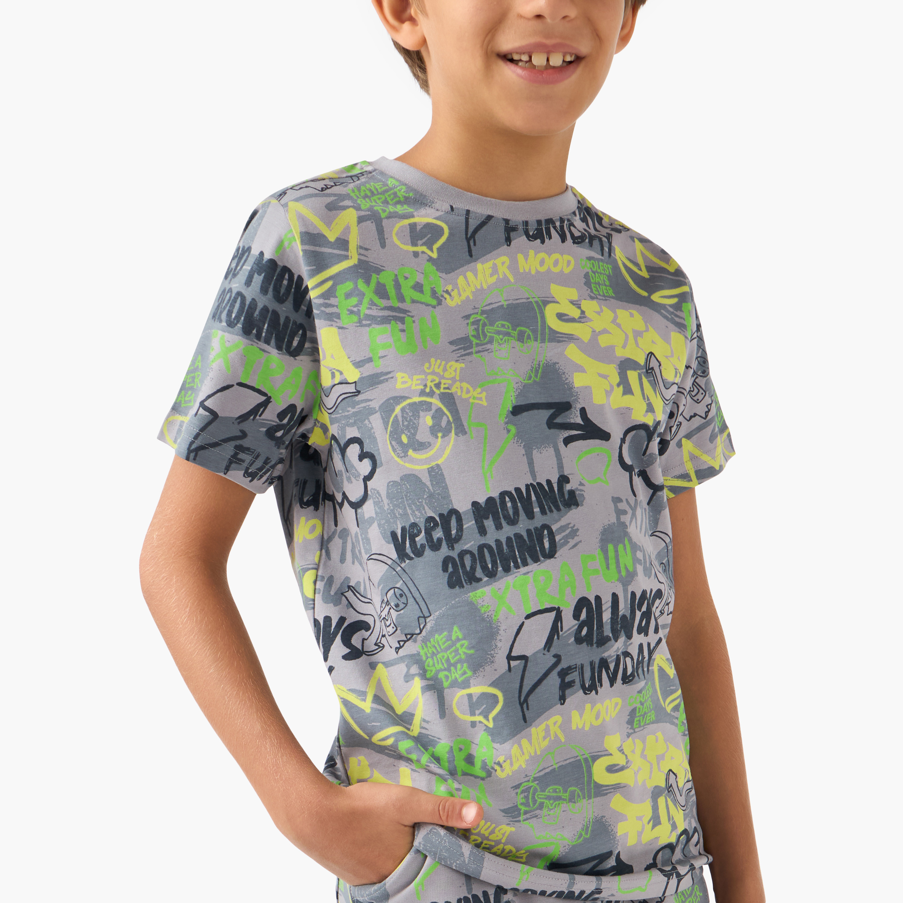 تيشيرت بأكمام قصيرة وطبعات من جونيورز-boys-clothing-tshirtsandpolos-image-4