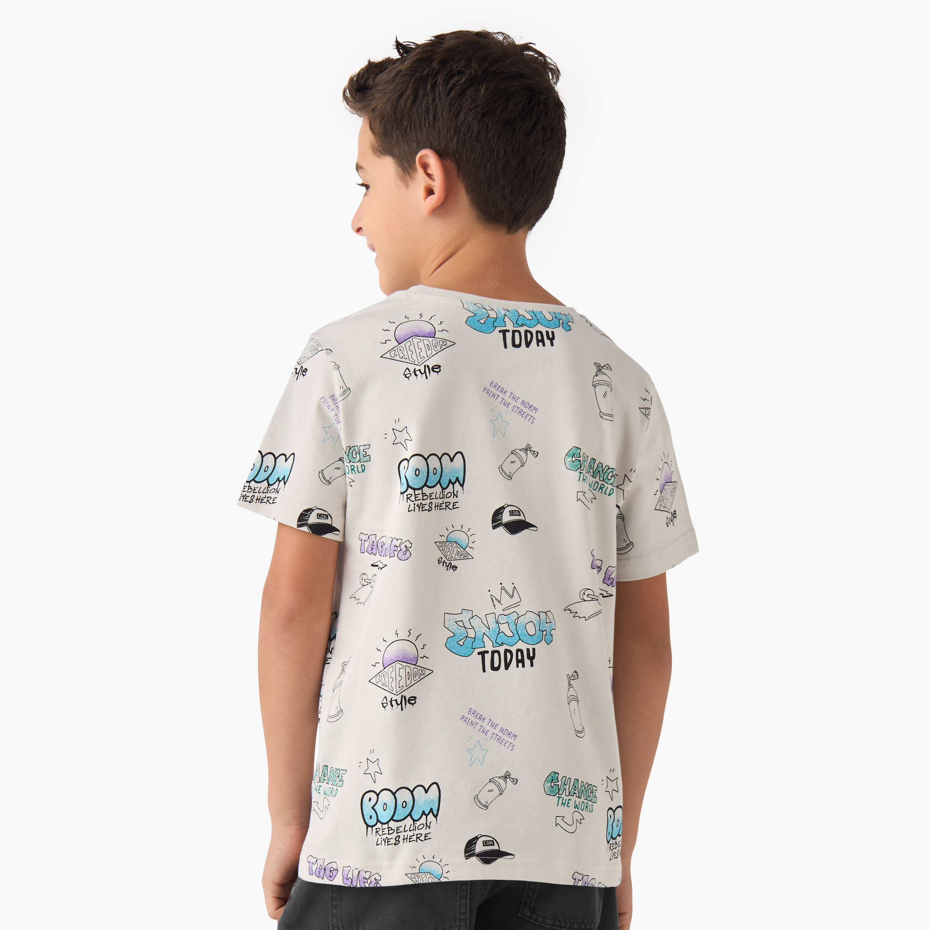 تيشيرت بياقة مستديرة بطبعات جرافيتي - قطن - أكمام قصيرة أولاد من جونيورز-boys-clothing-tshirtsandpolos-image-3