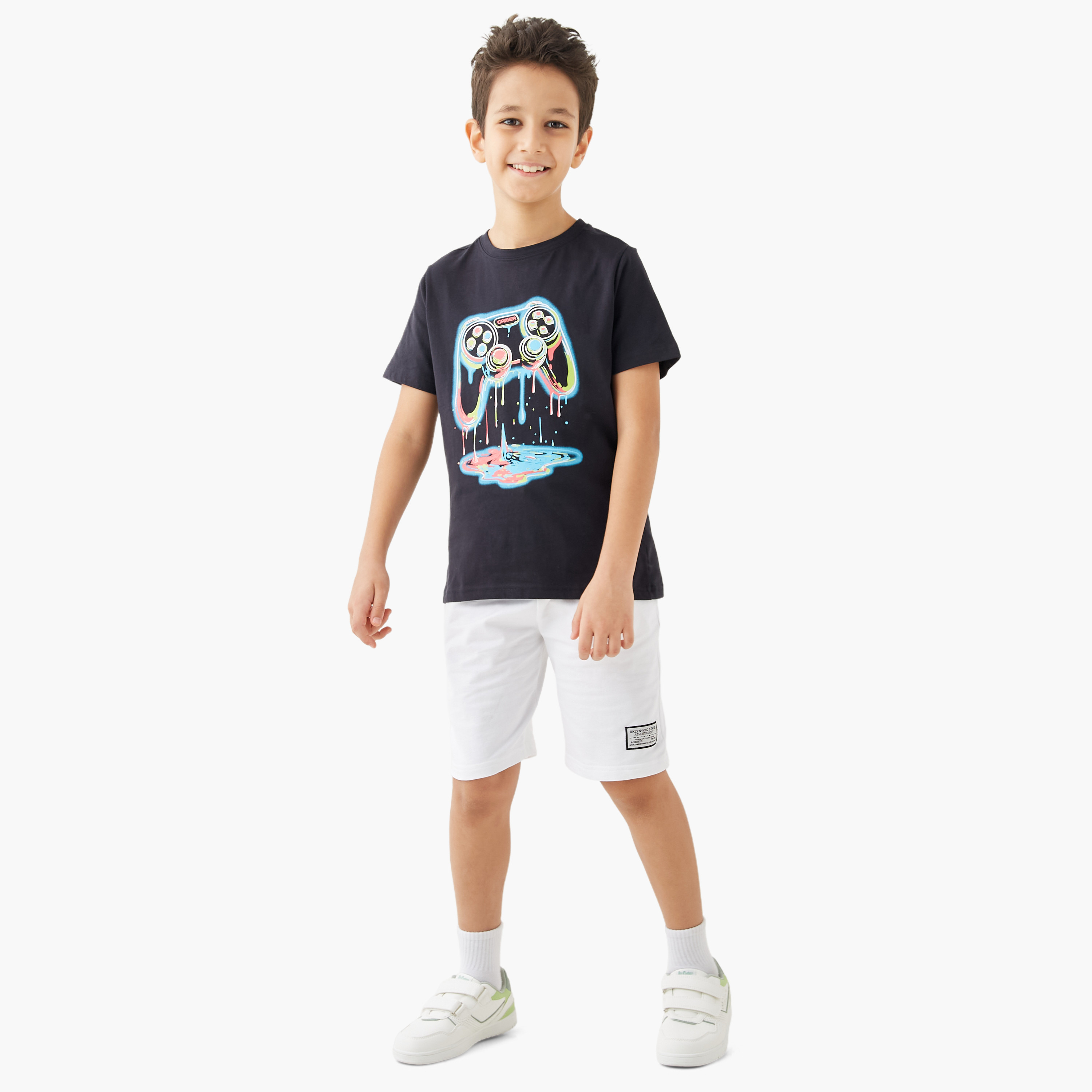 Juniors Solid Shorts with Elasticated Drawstring and Pockets-boys-clothing-bottoms-shorts-image-2