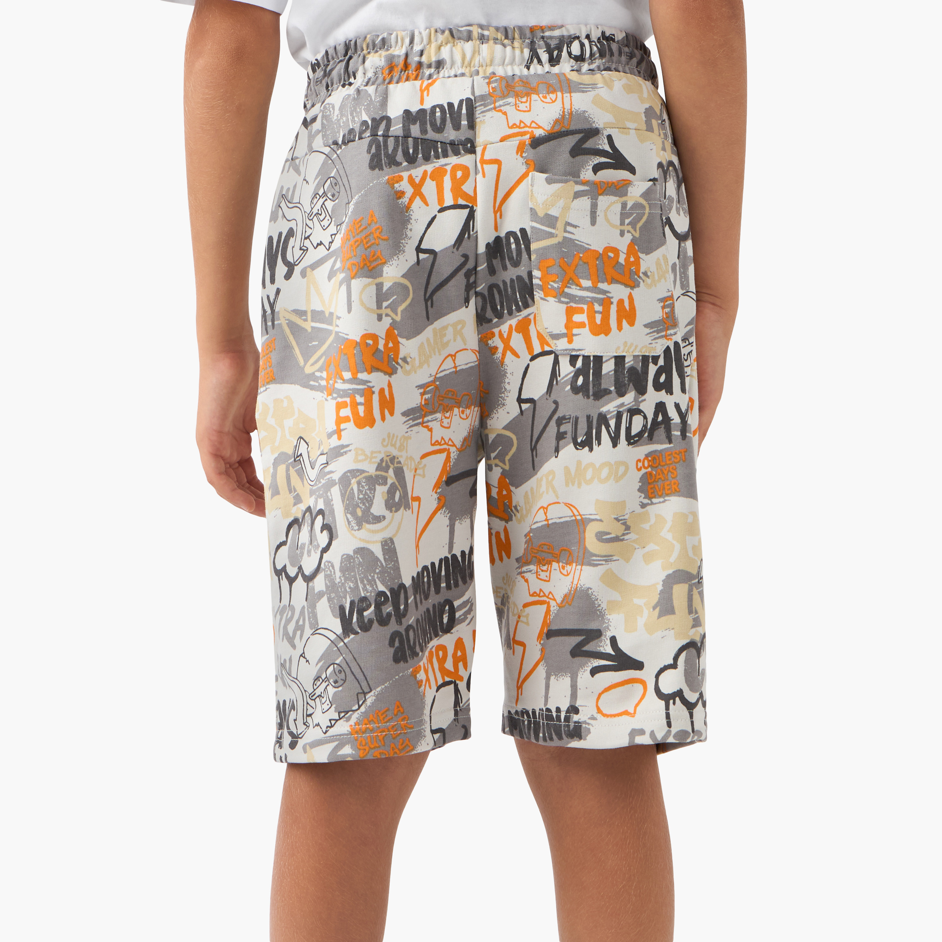 شورت برباط إغلاق وجيوب وطبعات من جونيورز-boys-clothing-bottoms-shorts-image-3