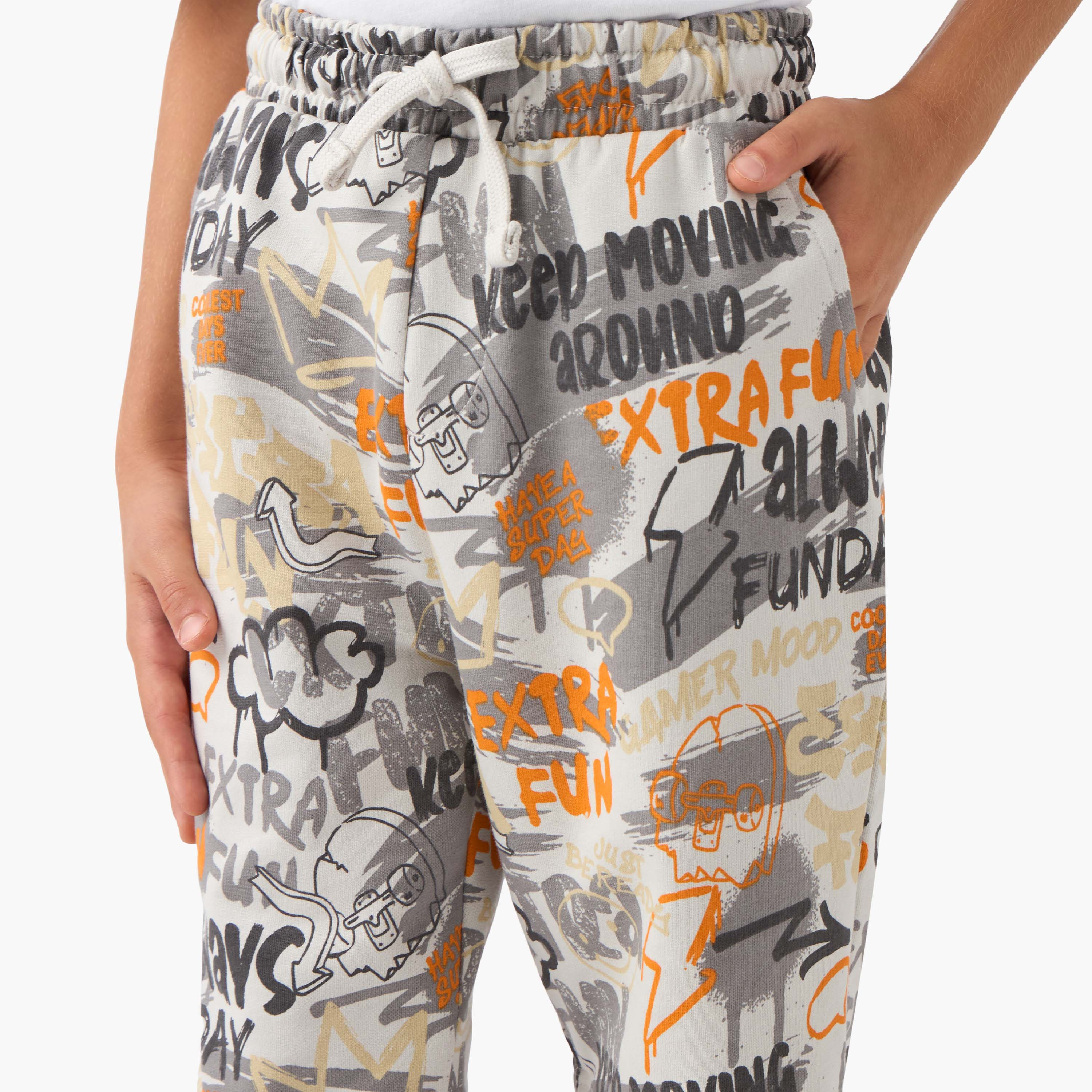 شورت برباط إغلاق وجيوب وطبعات من جونيورز-boys-clothing-bottoms-shorts-image-4