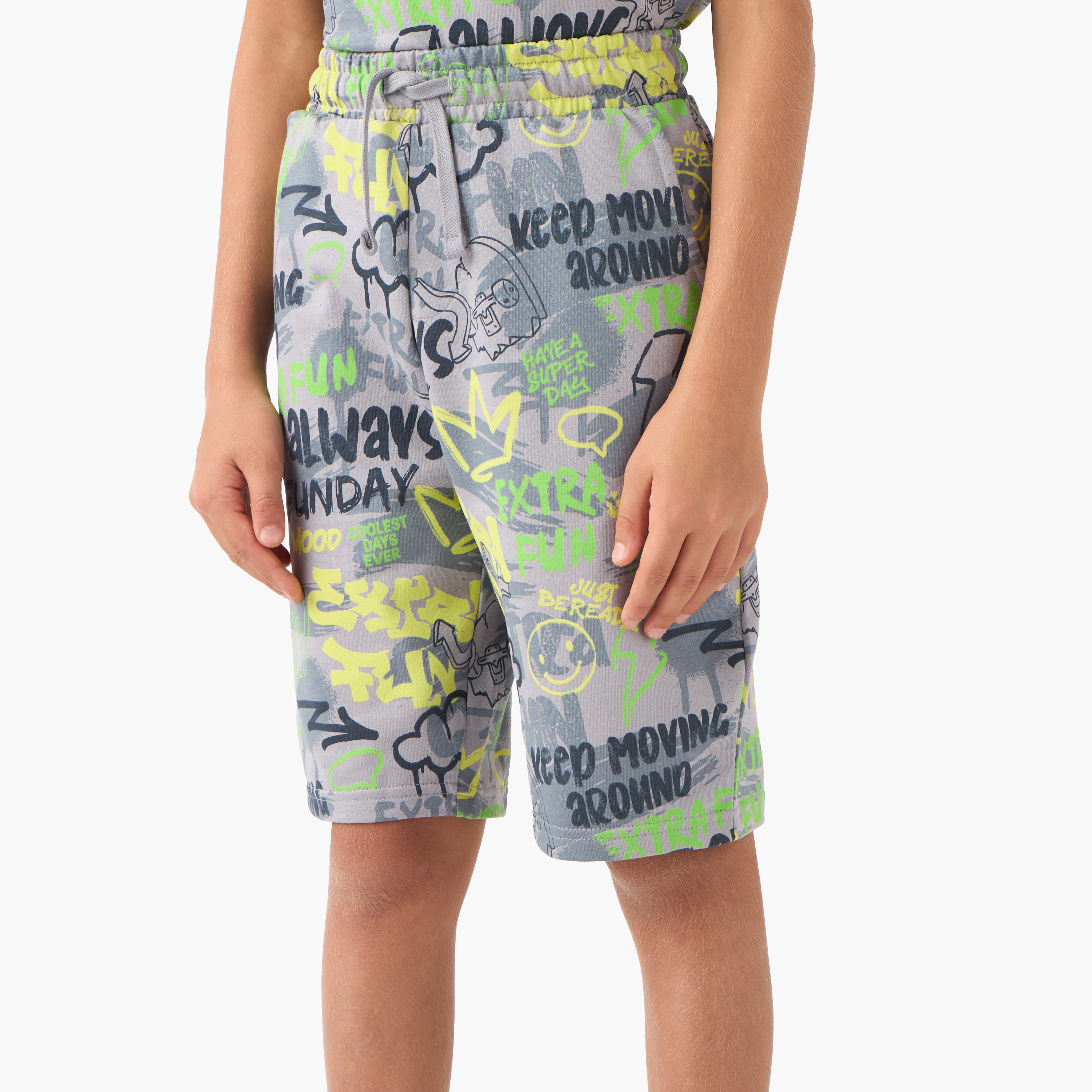 Juniors Printed Shorts with Drawstring Closure and Pockets-boys-clothing-bottoms-shorts-image-1