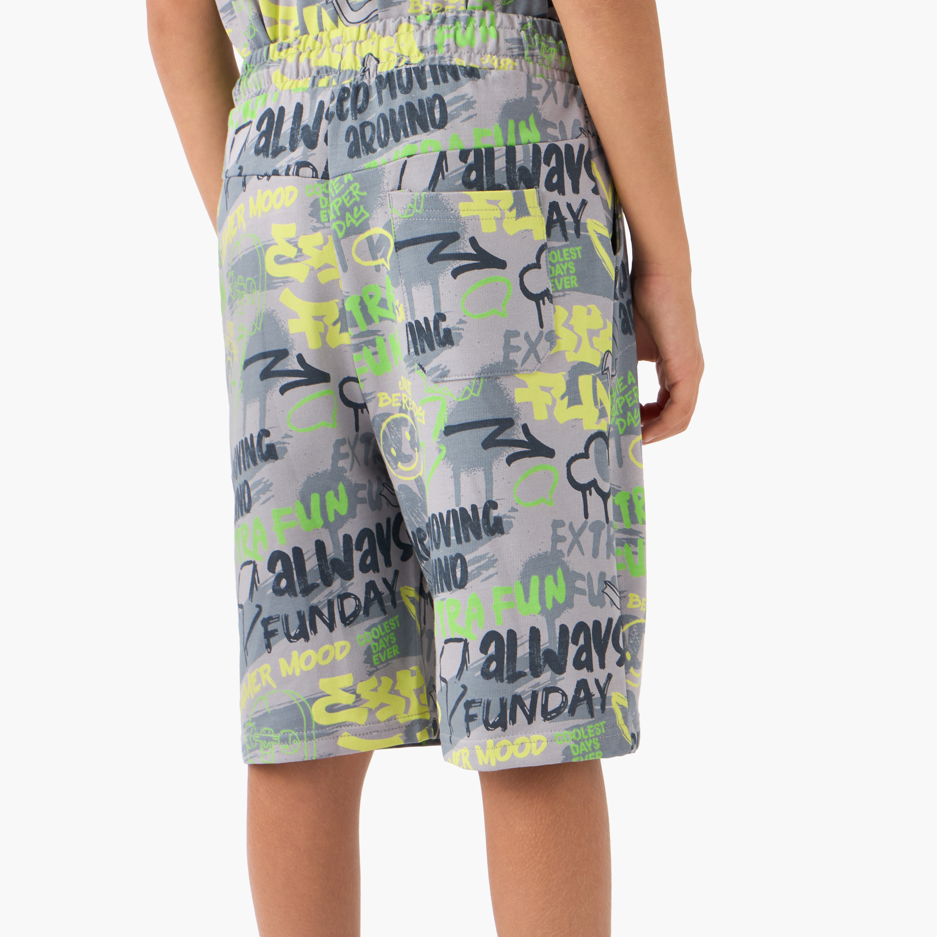 Juniors Printed Shorts with Drawstring Closure and Pockets-boys-clothing-bottoms-shorts-image-3