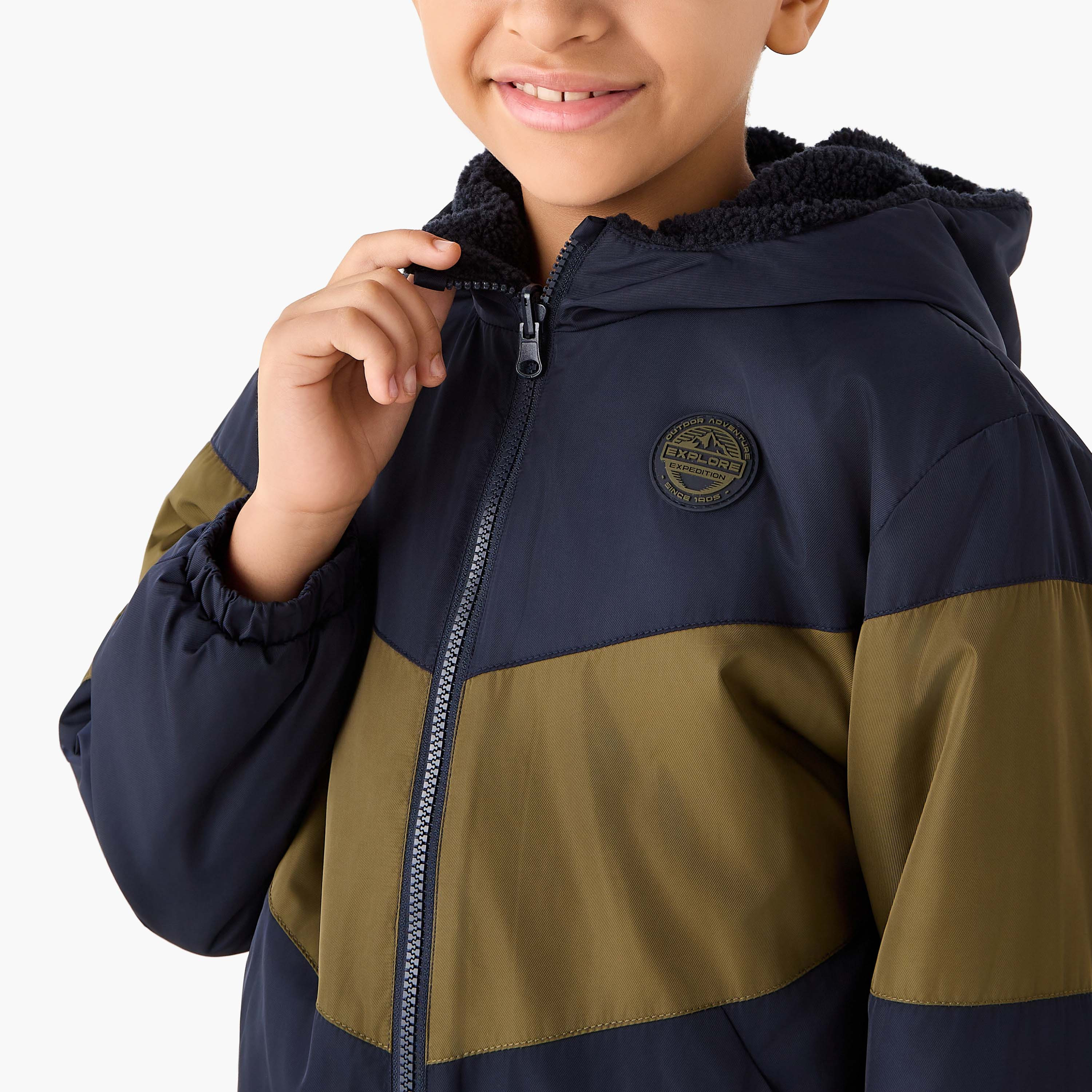 جاكيت أطفال ثقيل قابل للعكس بأكمام طويلة وجيوب وقوالب ملونة من جونيورز-boys-clothing-jacketsandcoats-image-3