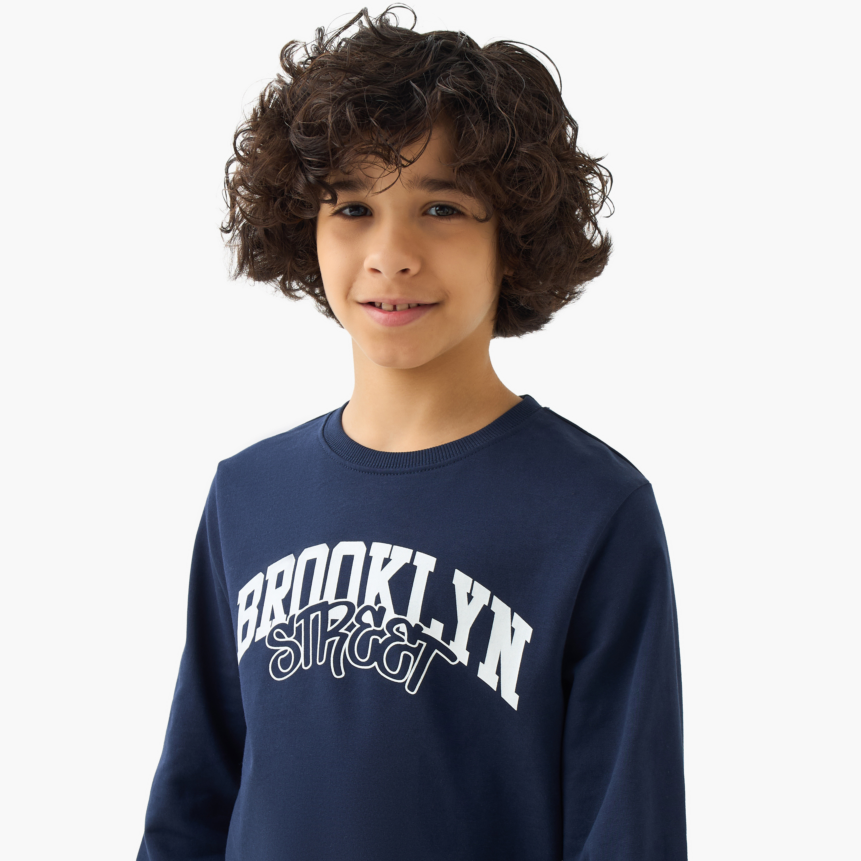 سويت شيرت قطن بياقة ضيقة وأكمام طويلة وطبعات للأولاد من جونيورز-boys-clothing-winterwear-sweatshirts-image-4