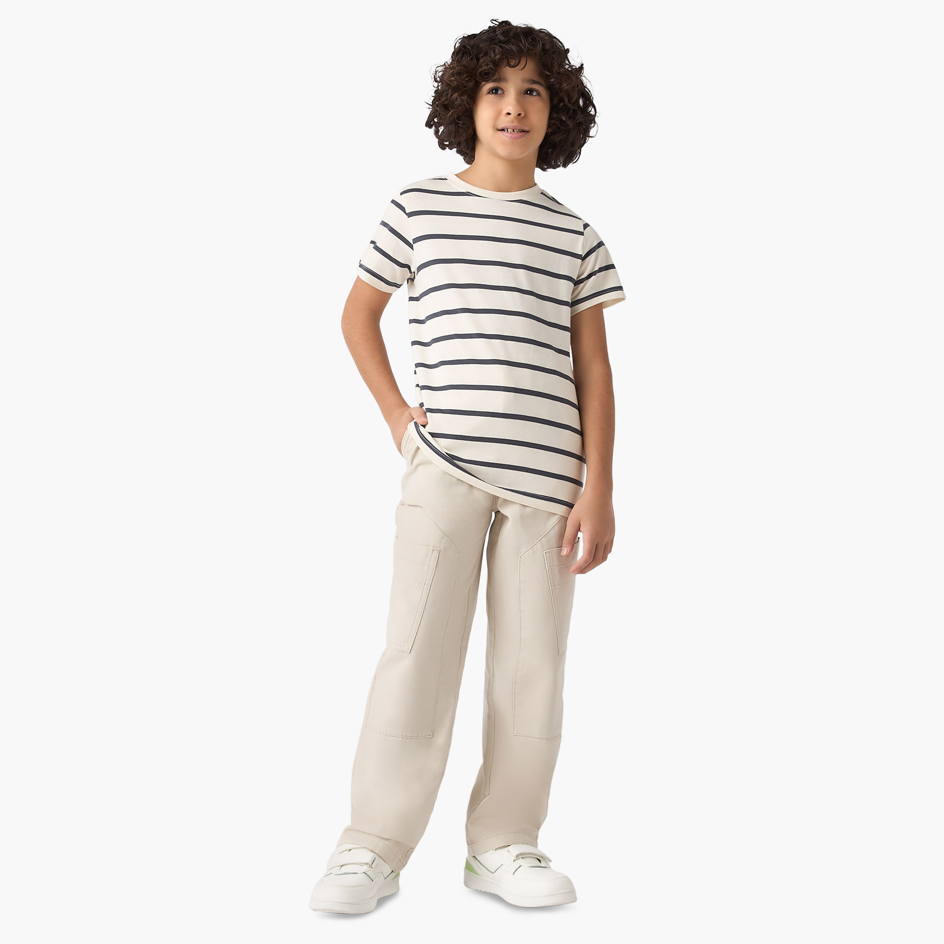 بنطلون سادة بجيوب وإغلاق أزرار من جونيورز-boys-clothing-bottoms-trousers-image-4