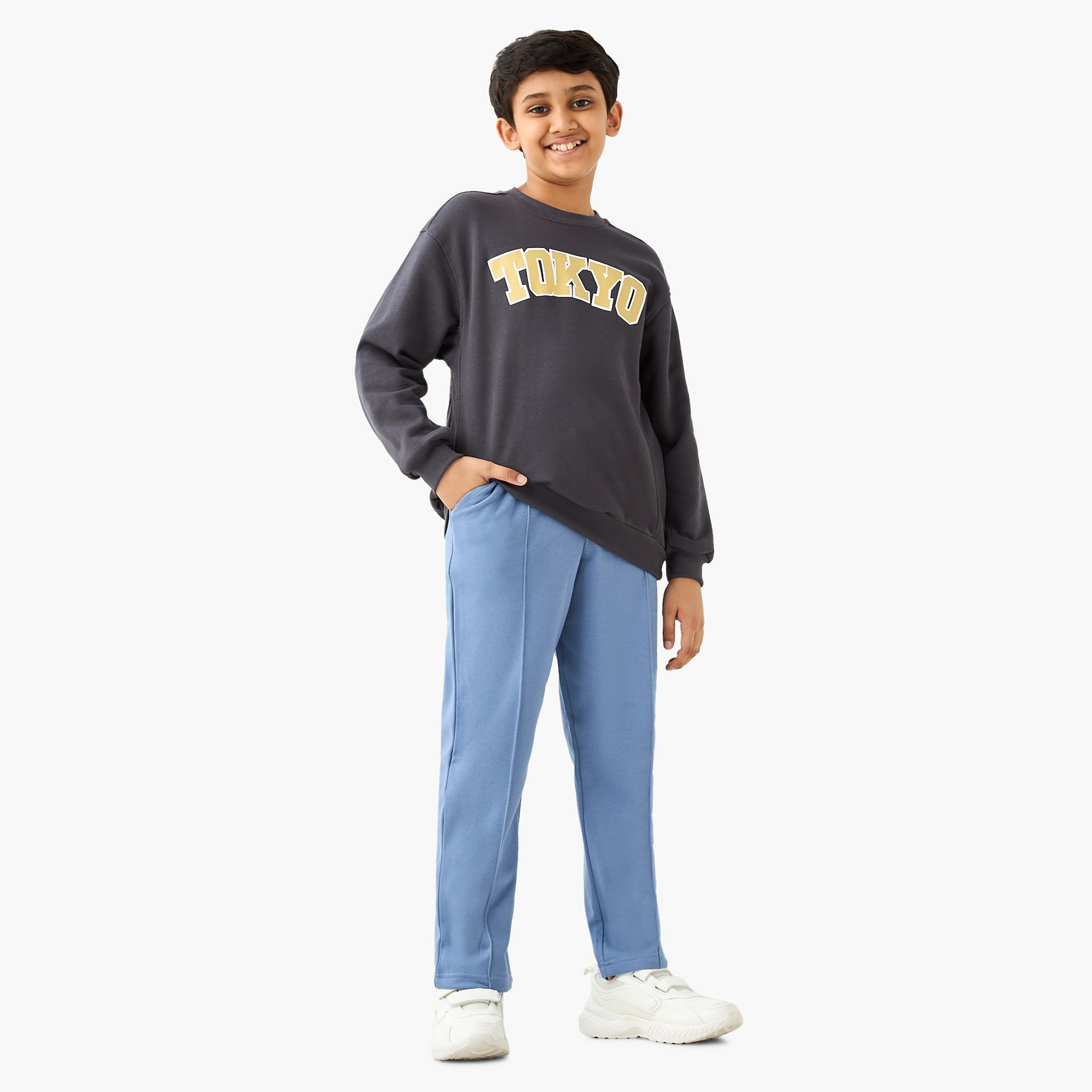 Juniors Solid Joggers with Drawstring Closure and Pockets-boys-clothing-schoolwear-bottoms-joggers-image-2