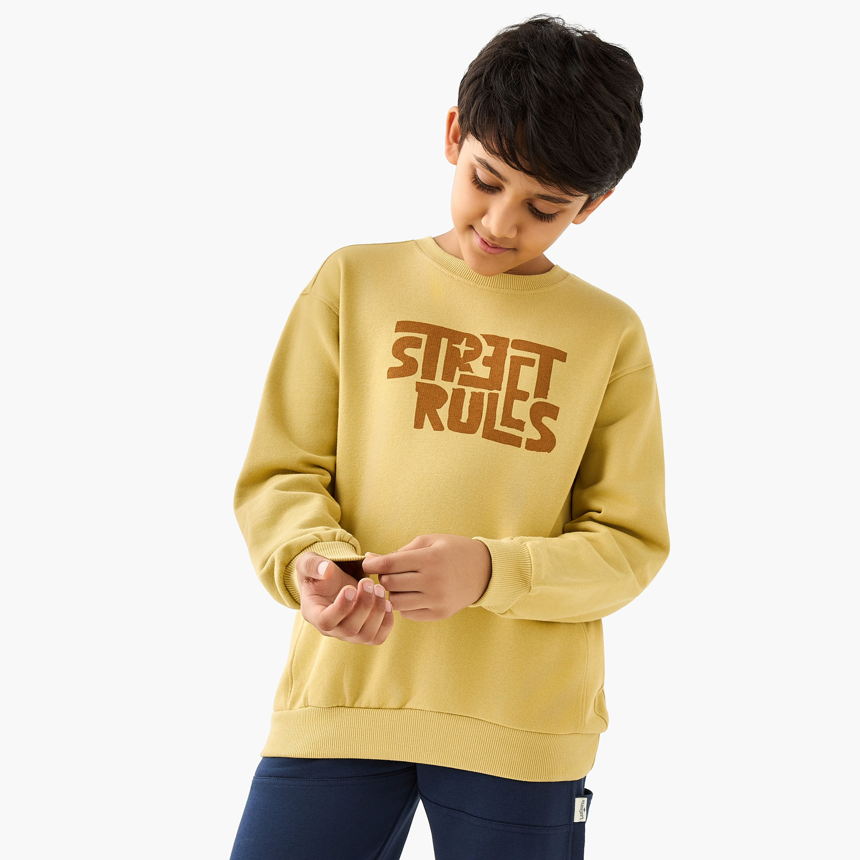 سويت شيرت بأكمام طويلة وطبعات تايبوجرافيك من جونيورز-boys-clothing-sweatshirts-image-5