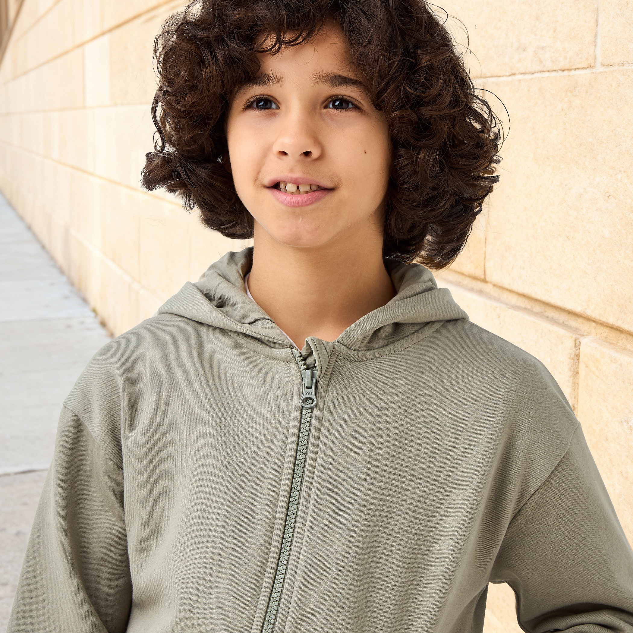 جاكيت سادة بقبعة مع سحاب إغلاق من جونيورز-boys-clothing-jacketsandcoats-image-2