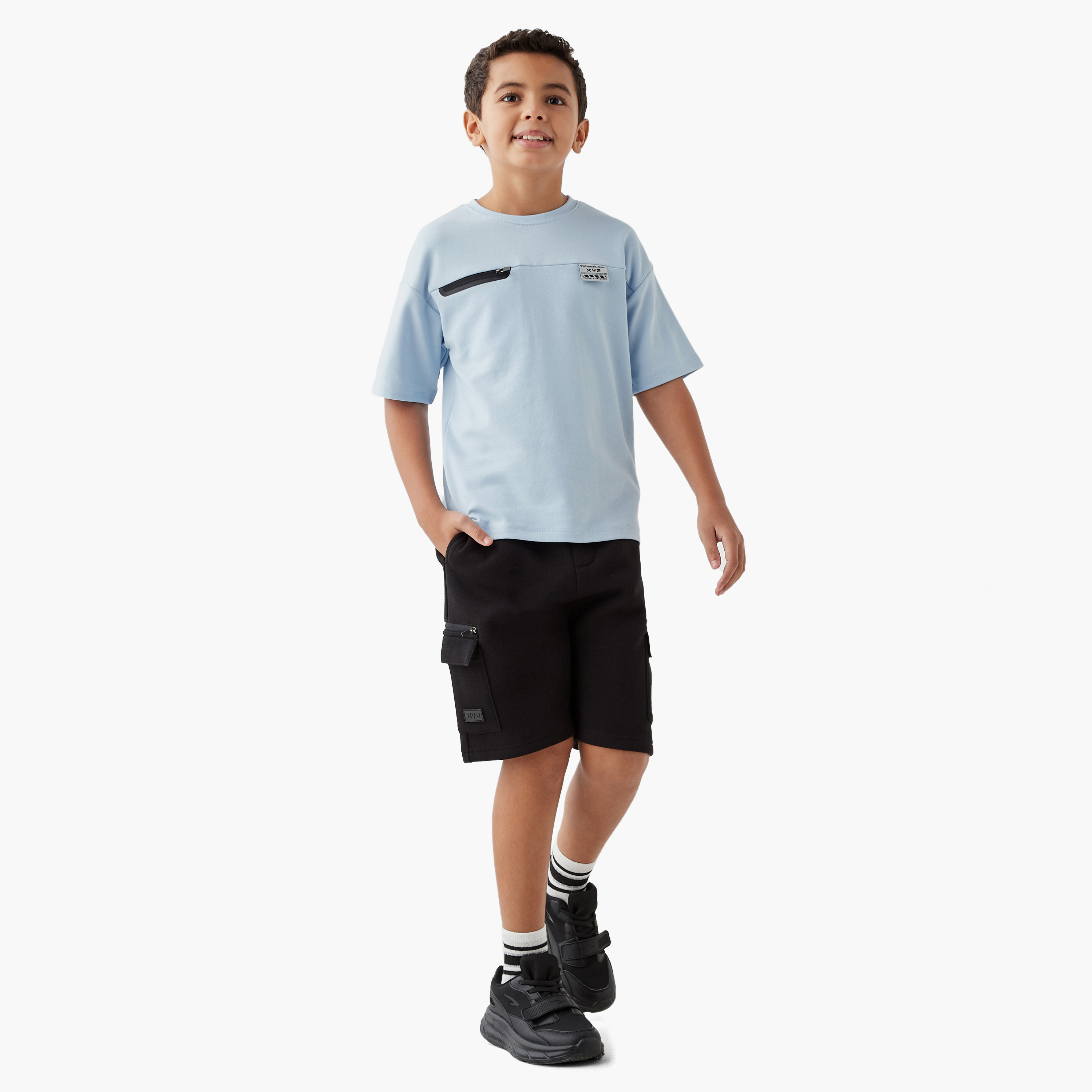 XYZ Logo Applique T-shirt with Short Sleeves and Chest Pocket-boys-clothing-sportswear-tops-image-2