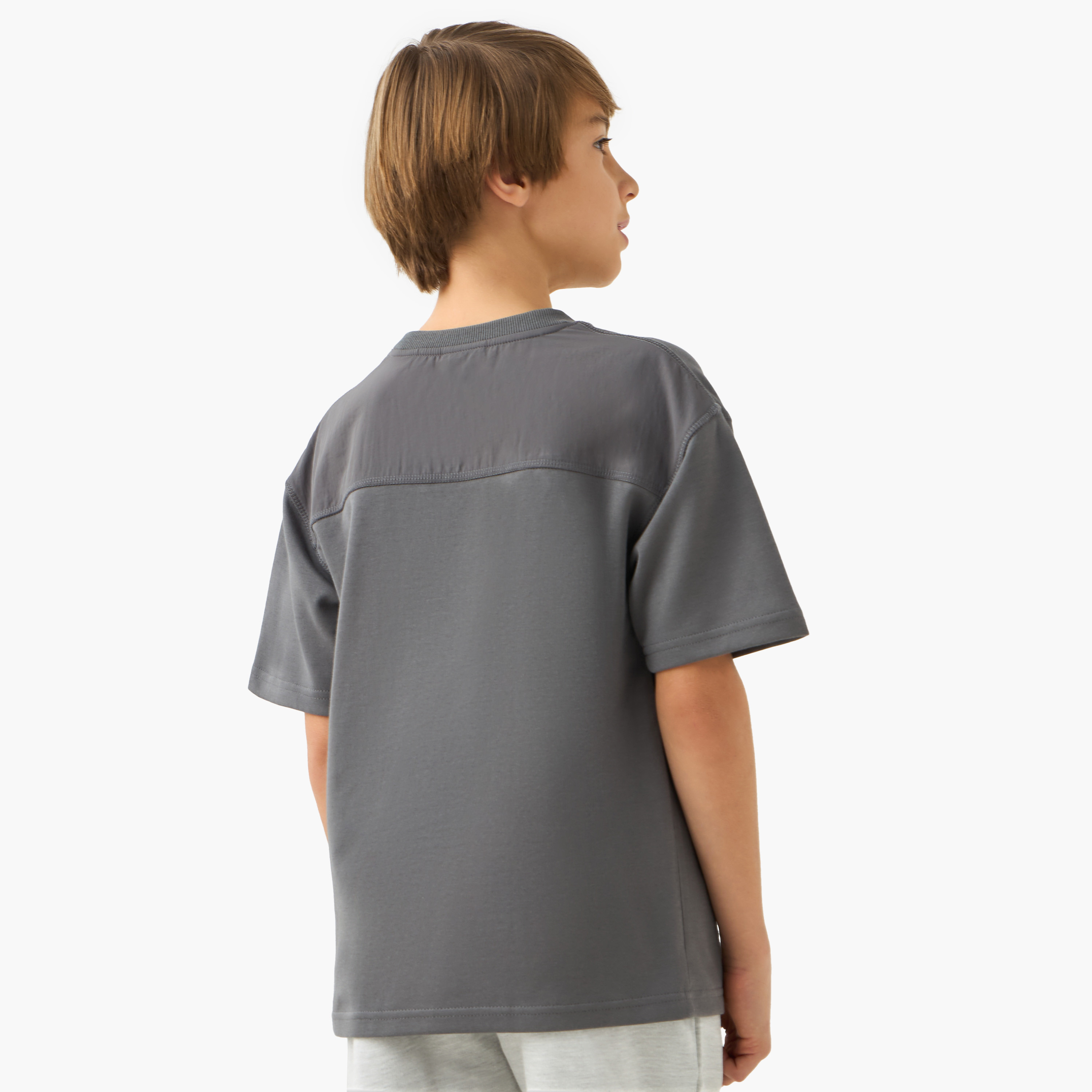XYZ Solid T-shirt with Pocket Detail and Short Sleeves-boys-clothing-sportswear-tops-image-3