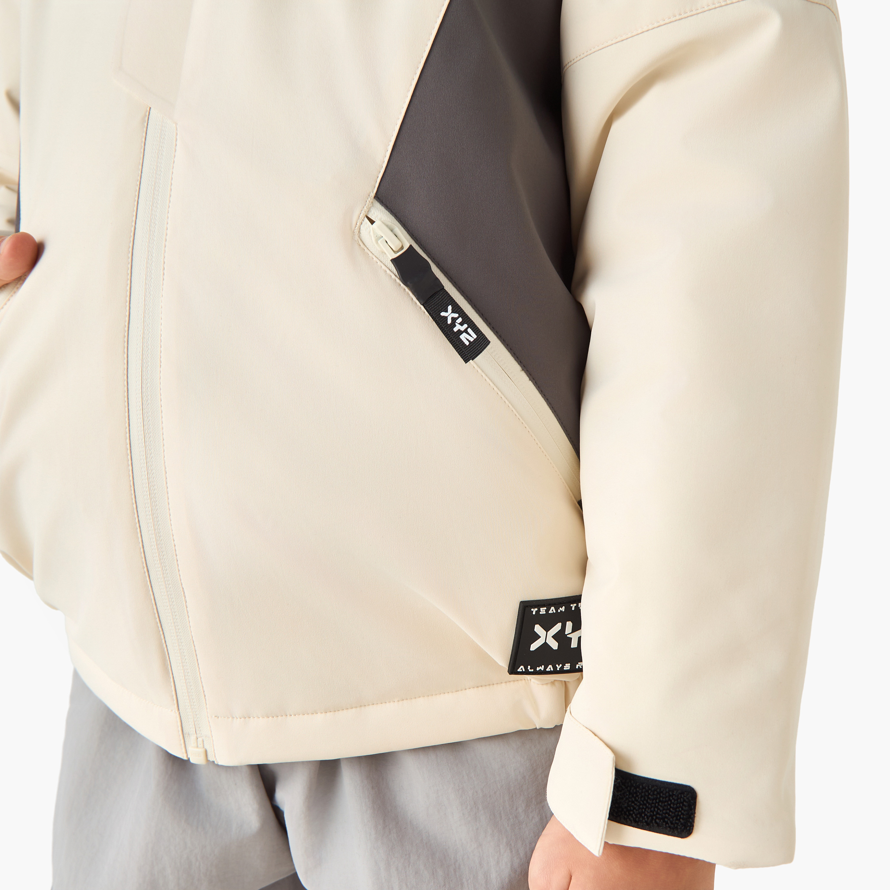 XYZ Solid Hooded Jacket with Pockets-sports-boys-clothing-jackets-image-9